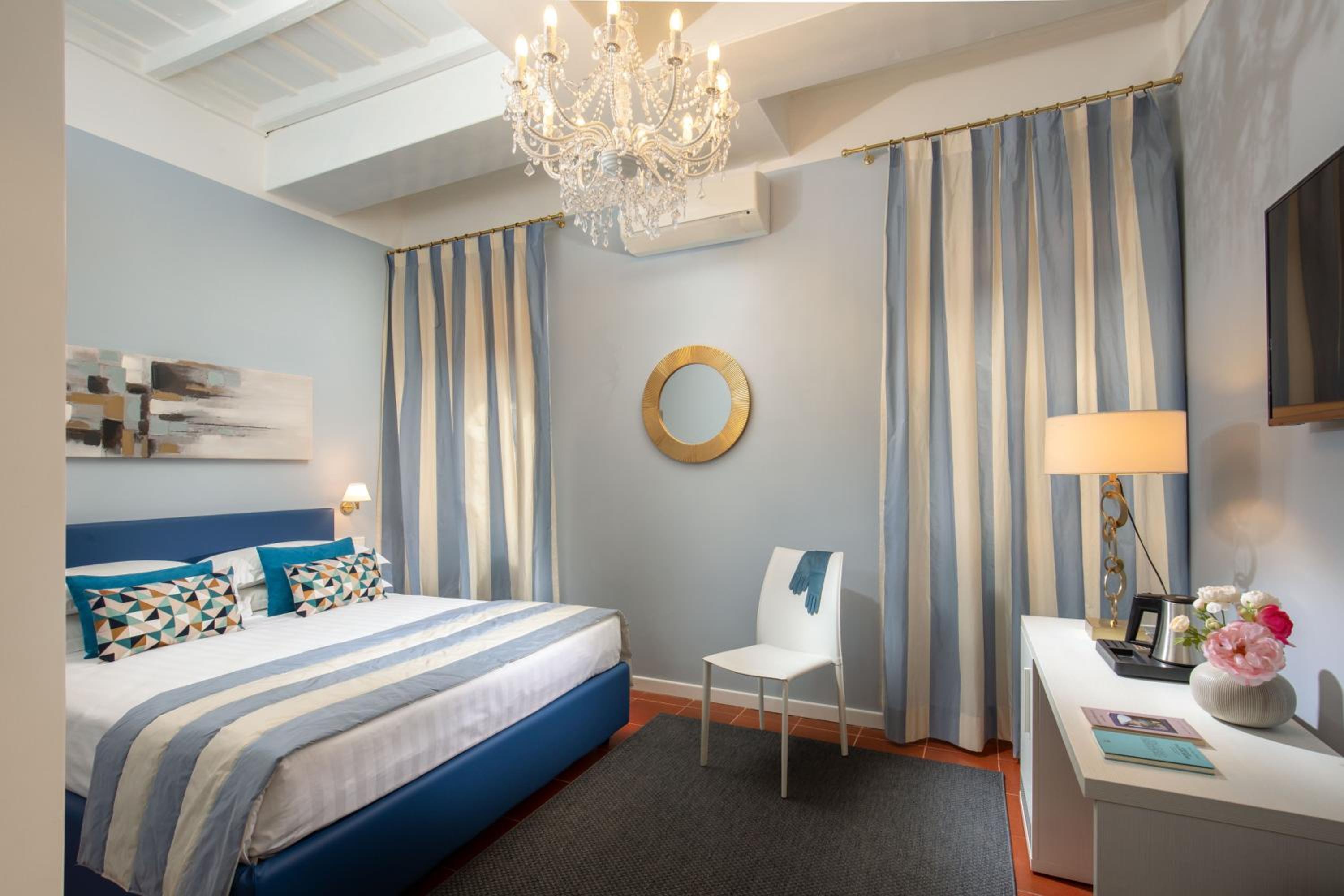 Deluxe Double Room with Bath photo 1
