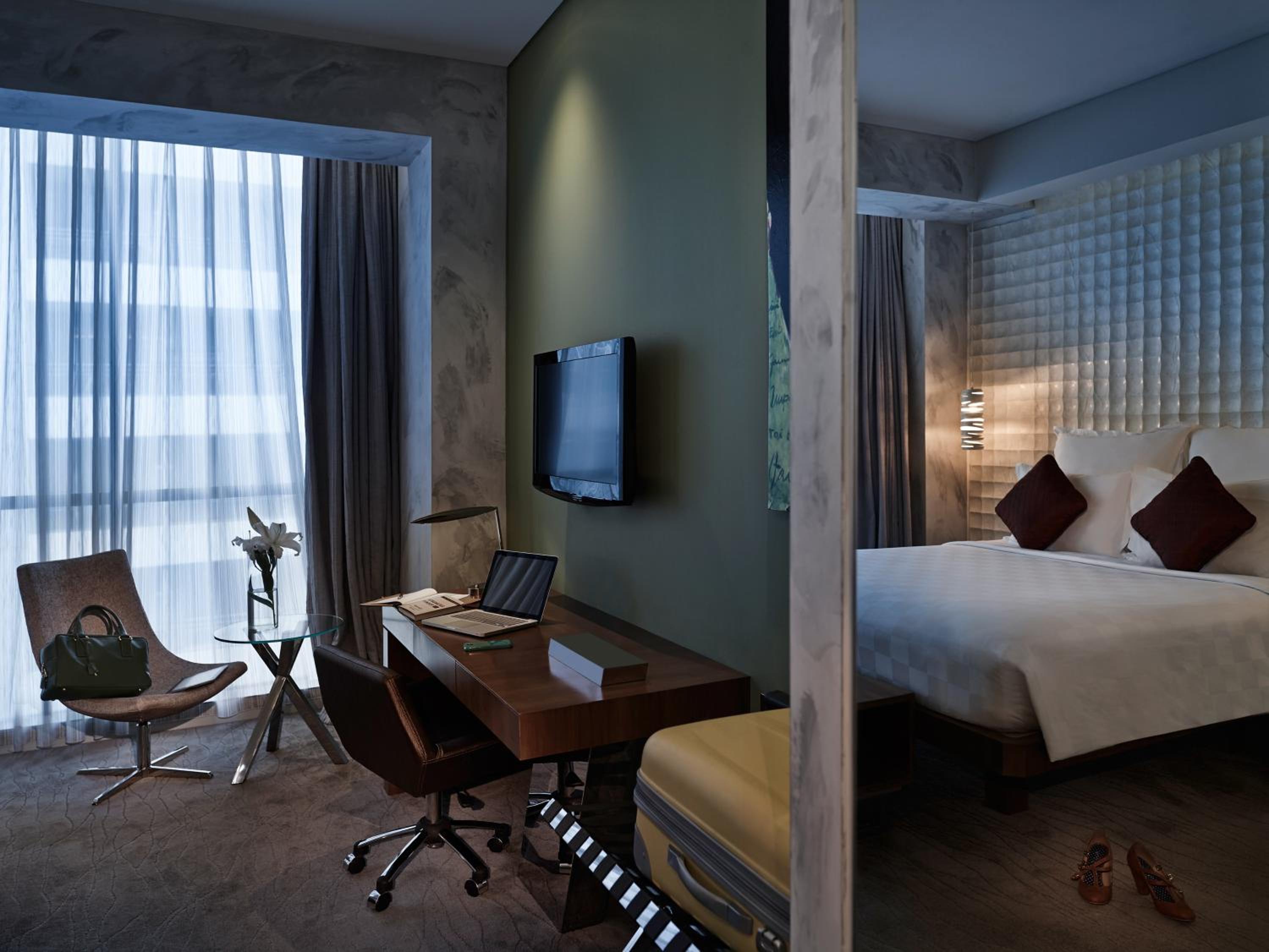 Deluxe King Room