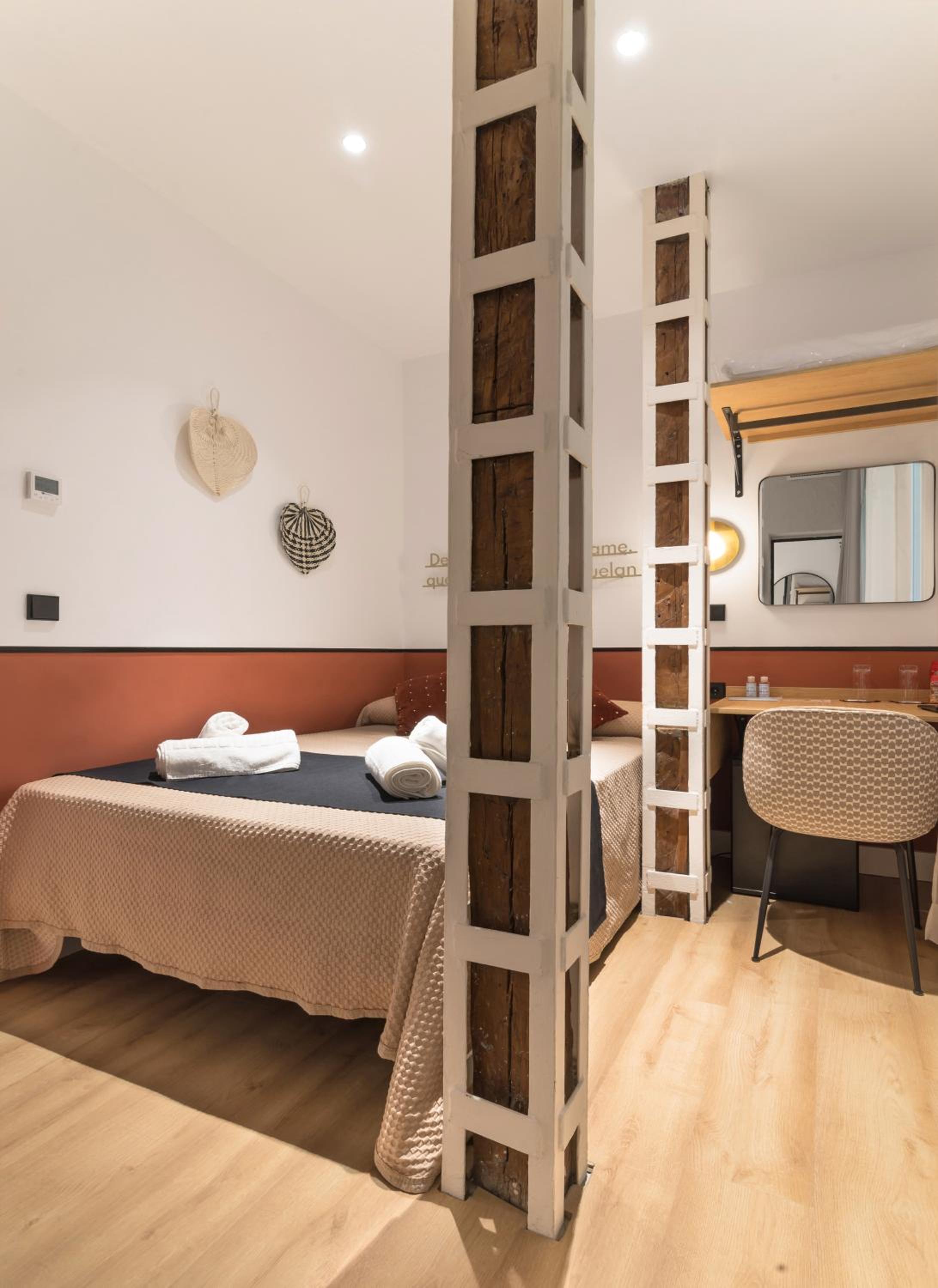 Economy Double Room - Photo 1