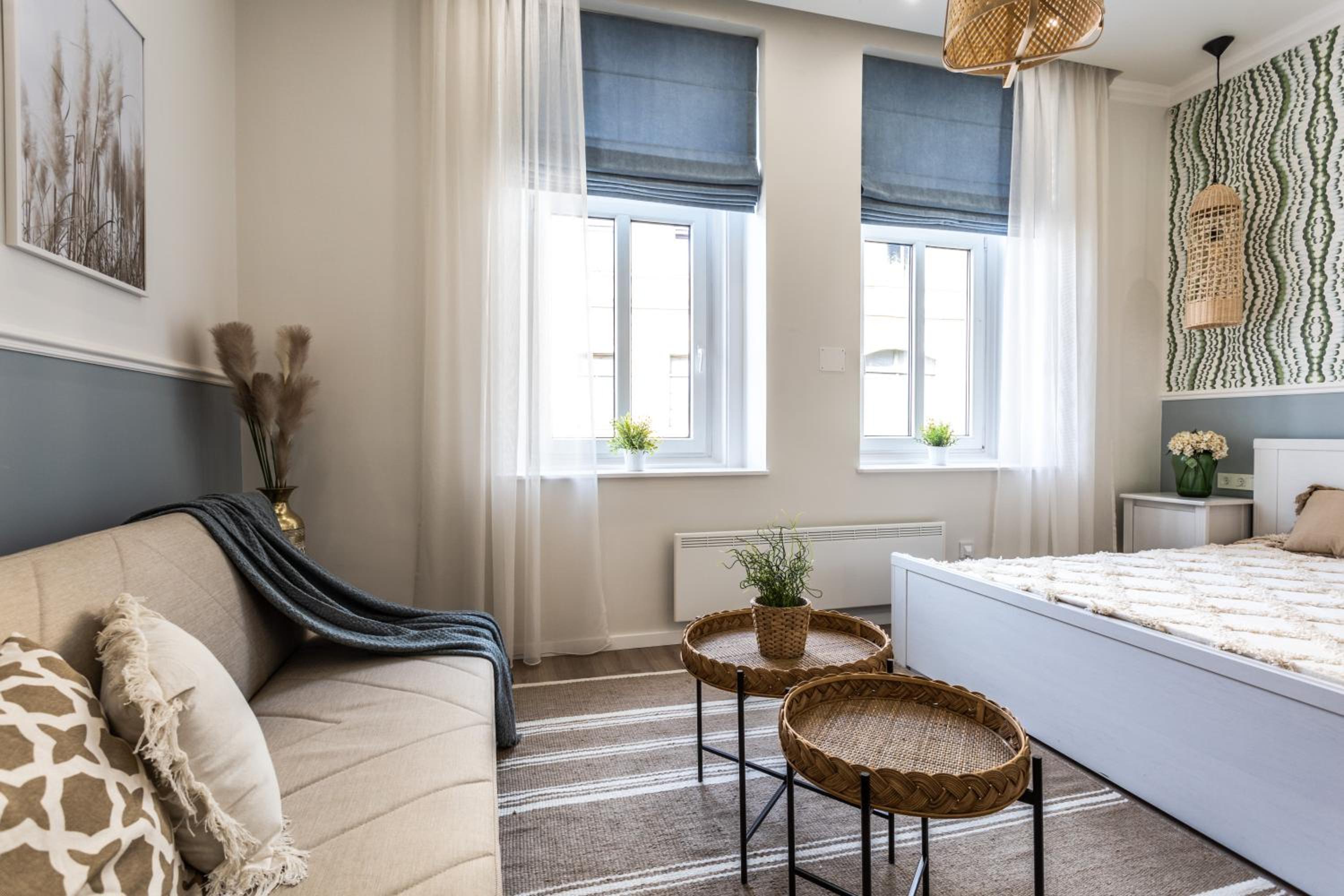 Studio Apartment photo 1