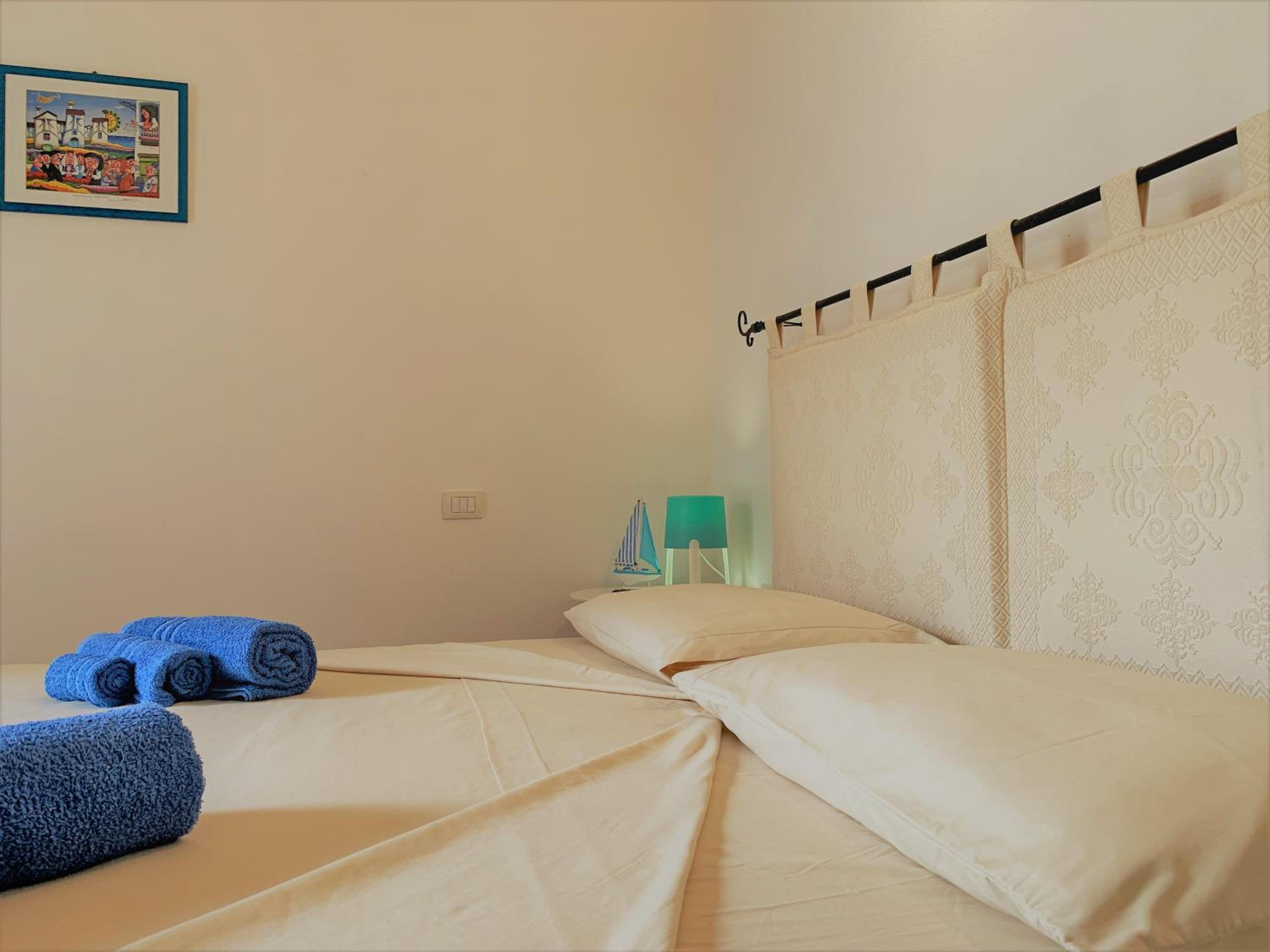 Four-Bedroom House photo 2