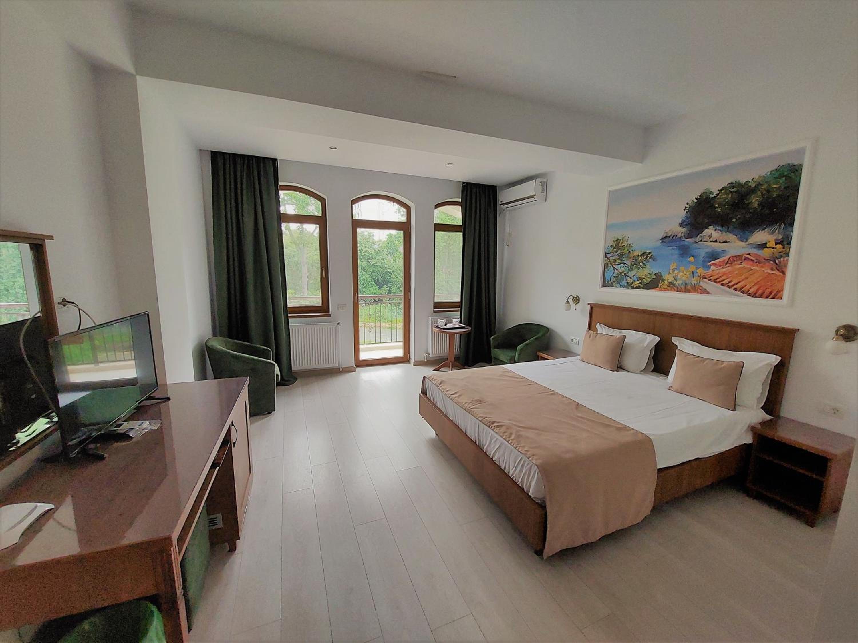 Double Room with Garden View - Photo 1