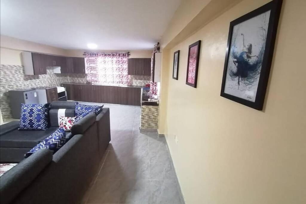 One-Bedroom Apartment photo 2