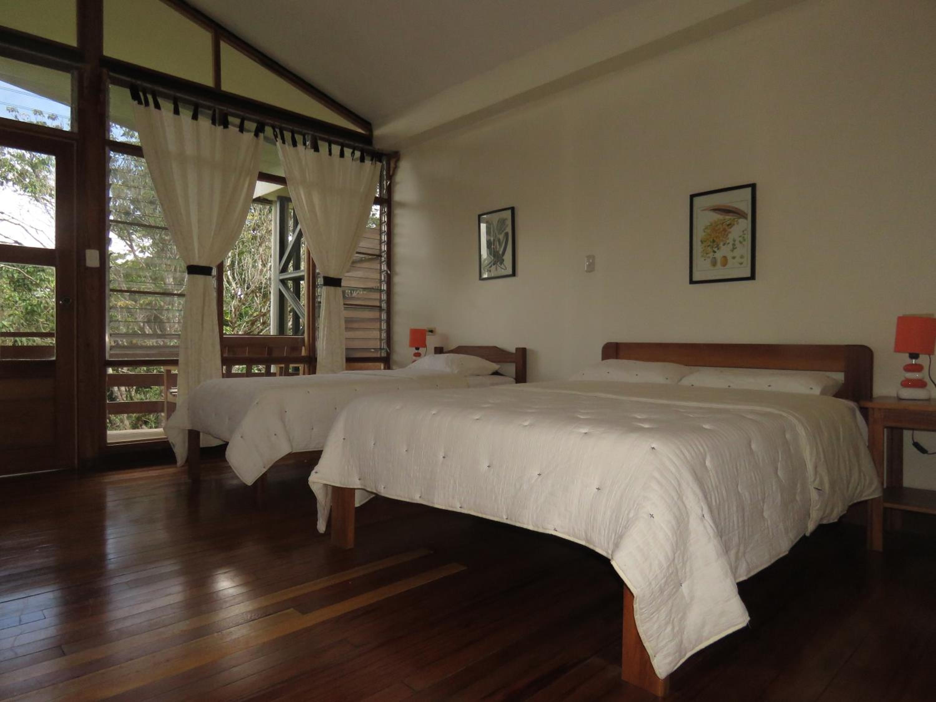 Double Room with Private Bathroom photo 3
