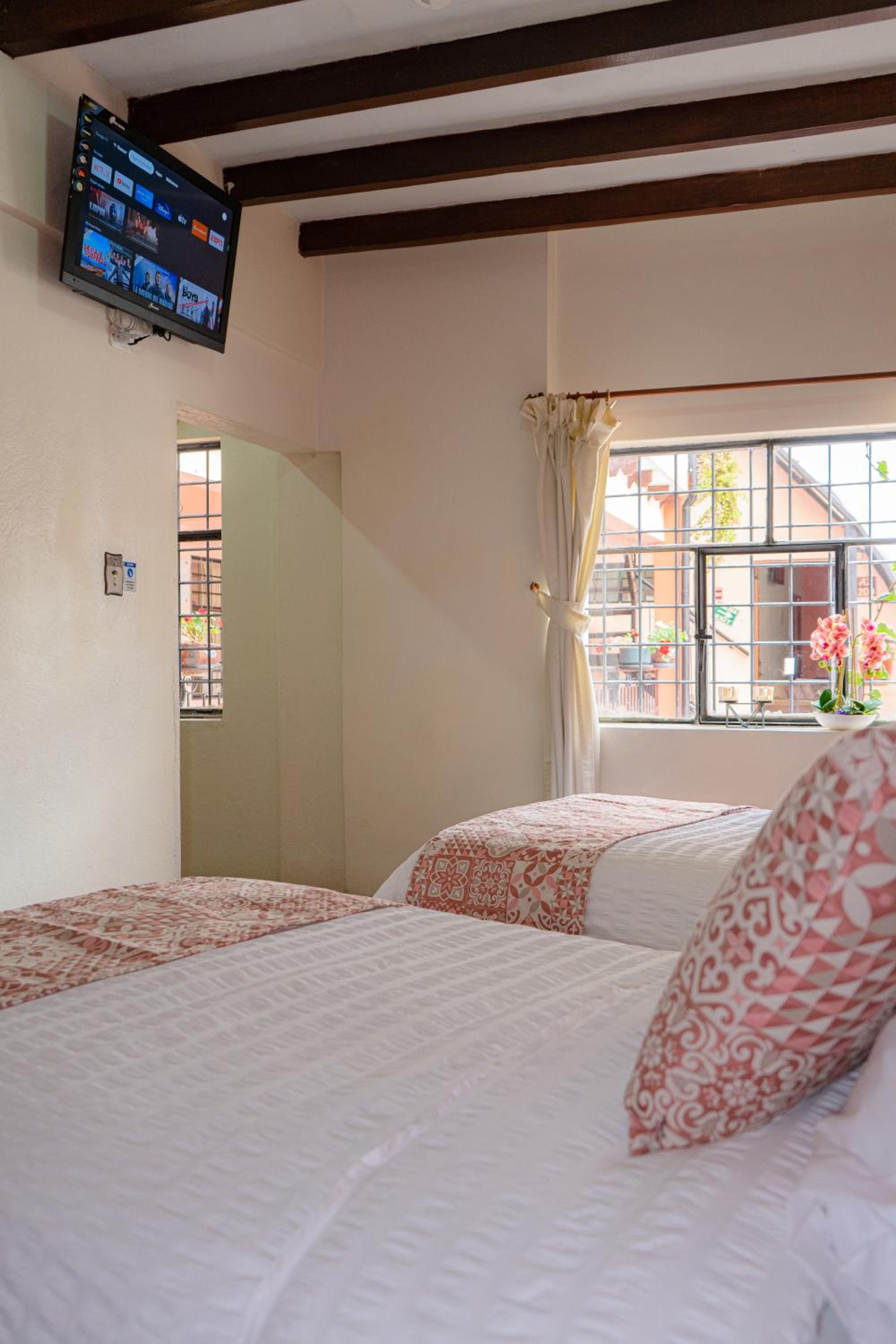 Comfort Triple Room
