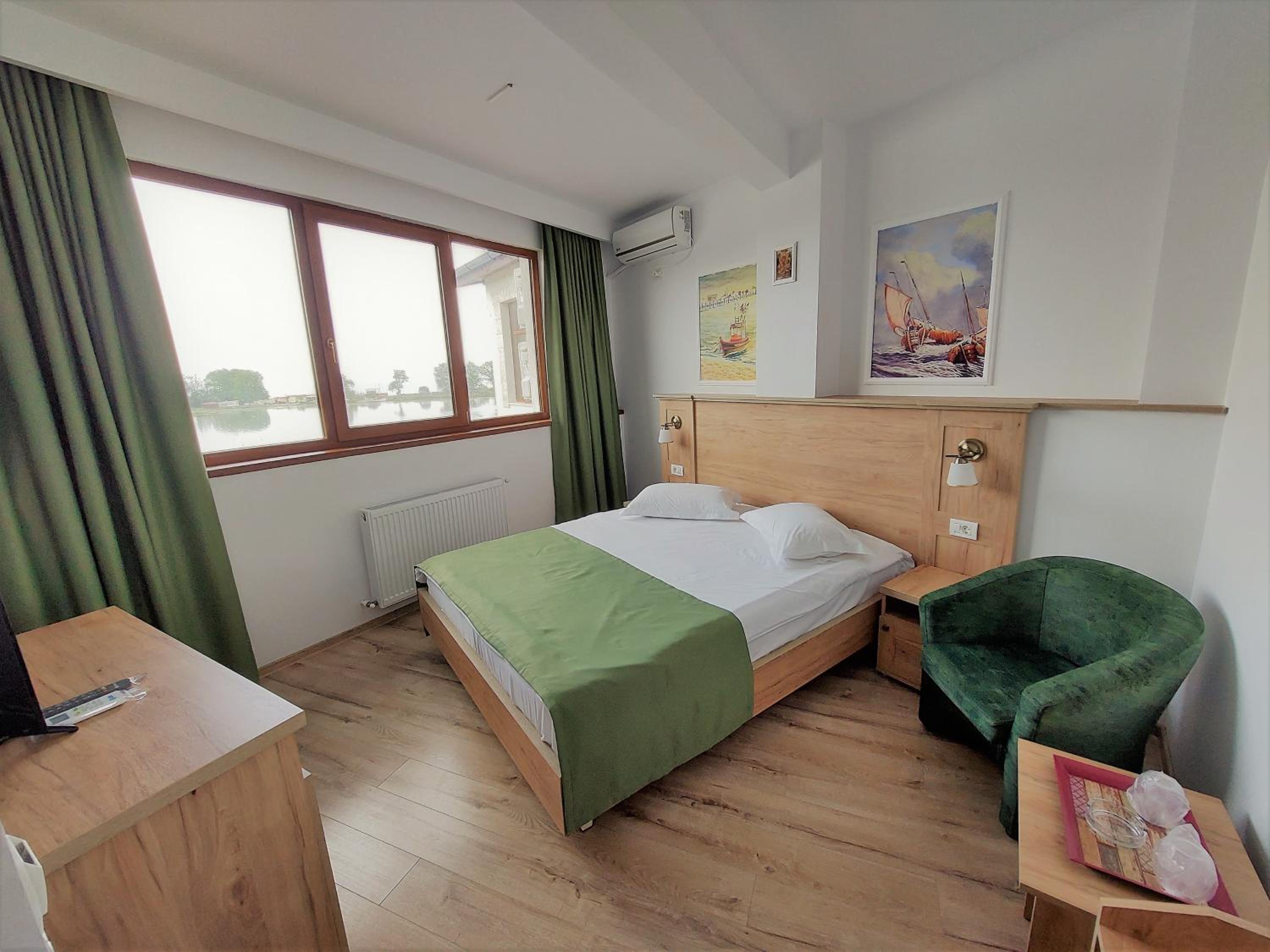 Small Double Room without Balcony - Photo 1