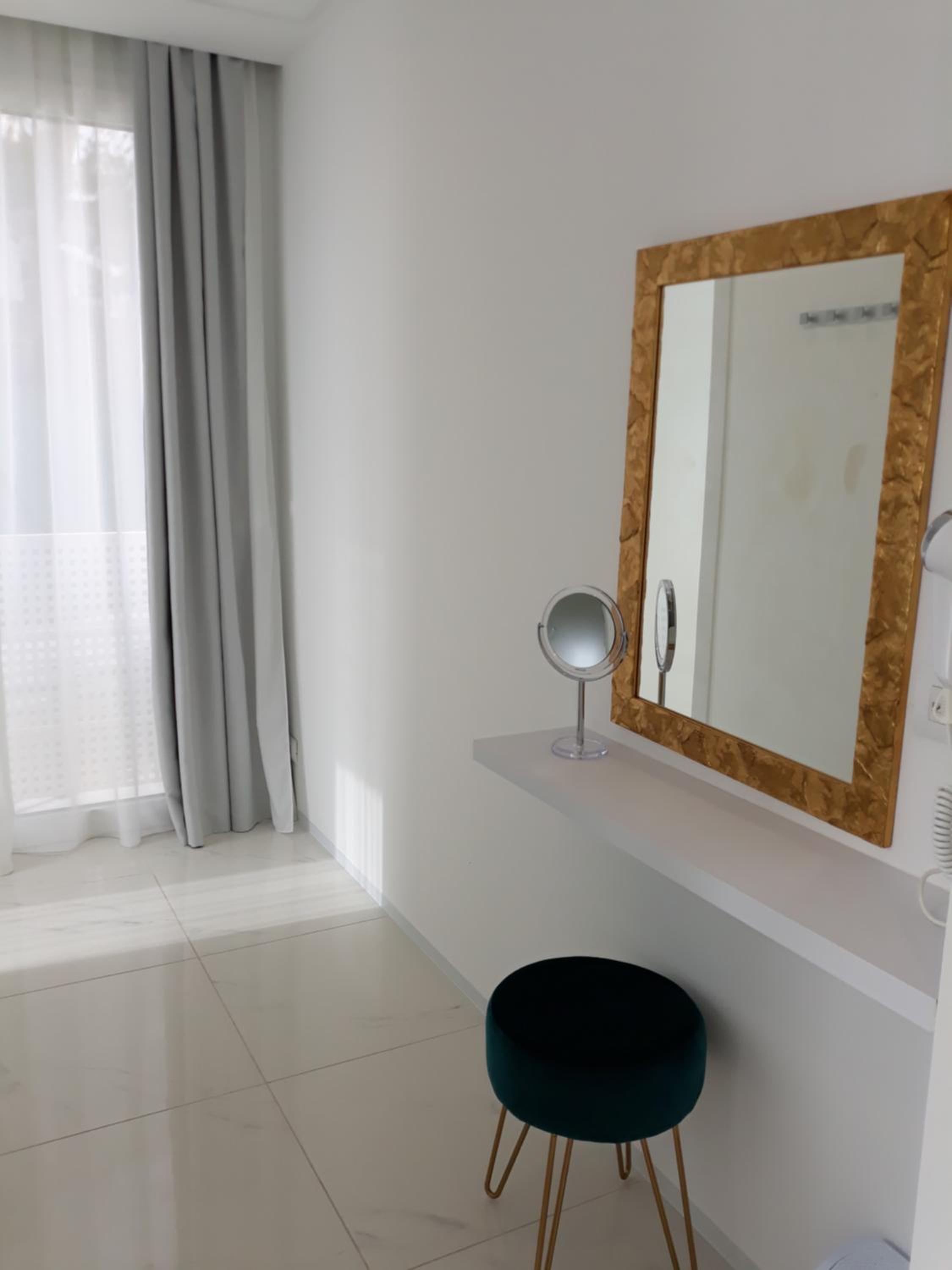 Superior Double or Twin Room with Sea View photo 3