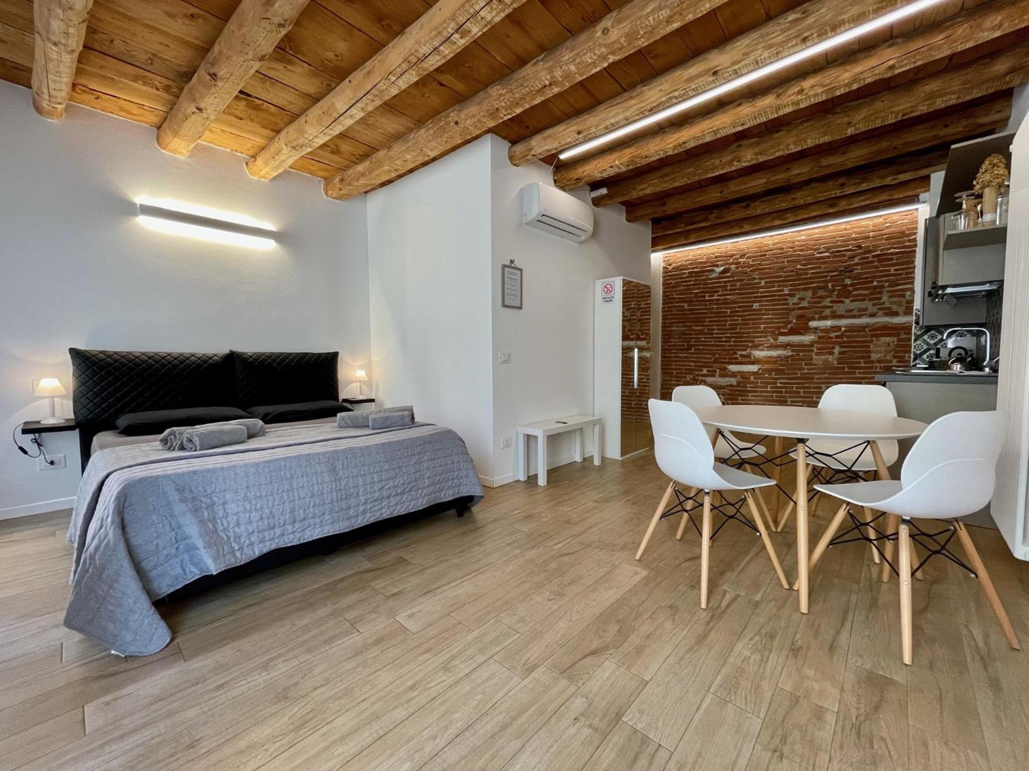 Deluxe Apartment - Photo 3