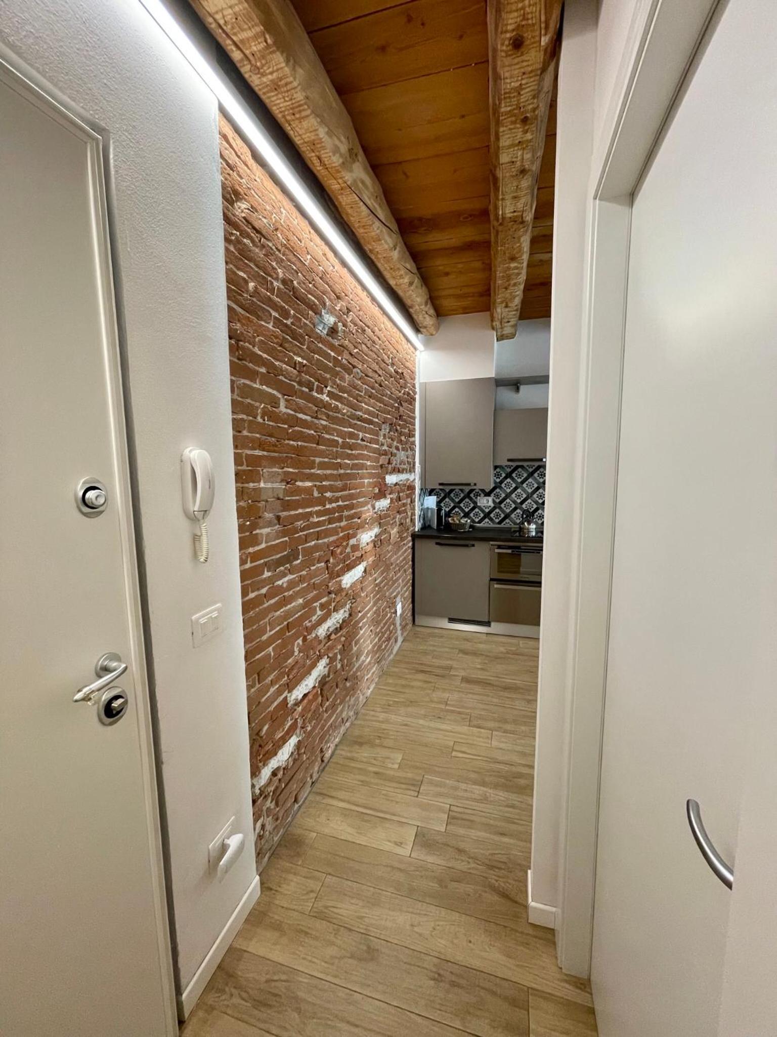 Deluxe Apartment - Photo 5
