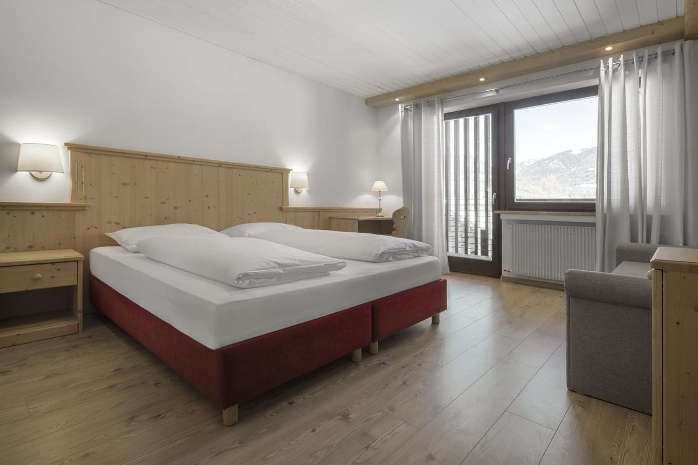 Two-Bedroom Suite - Photo 3