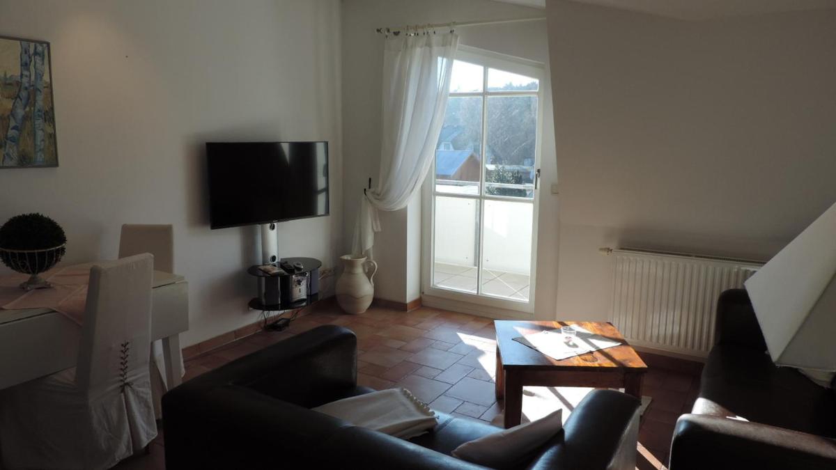 Apartment photo 3