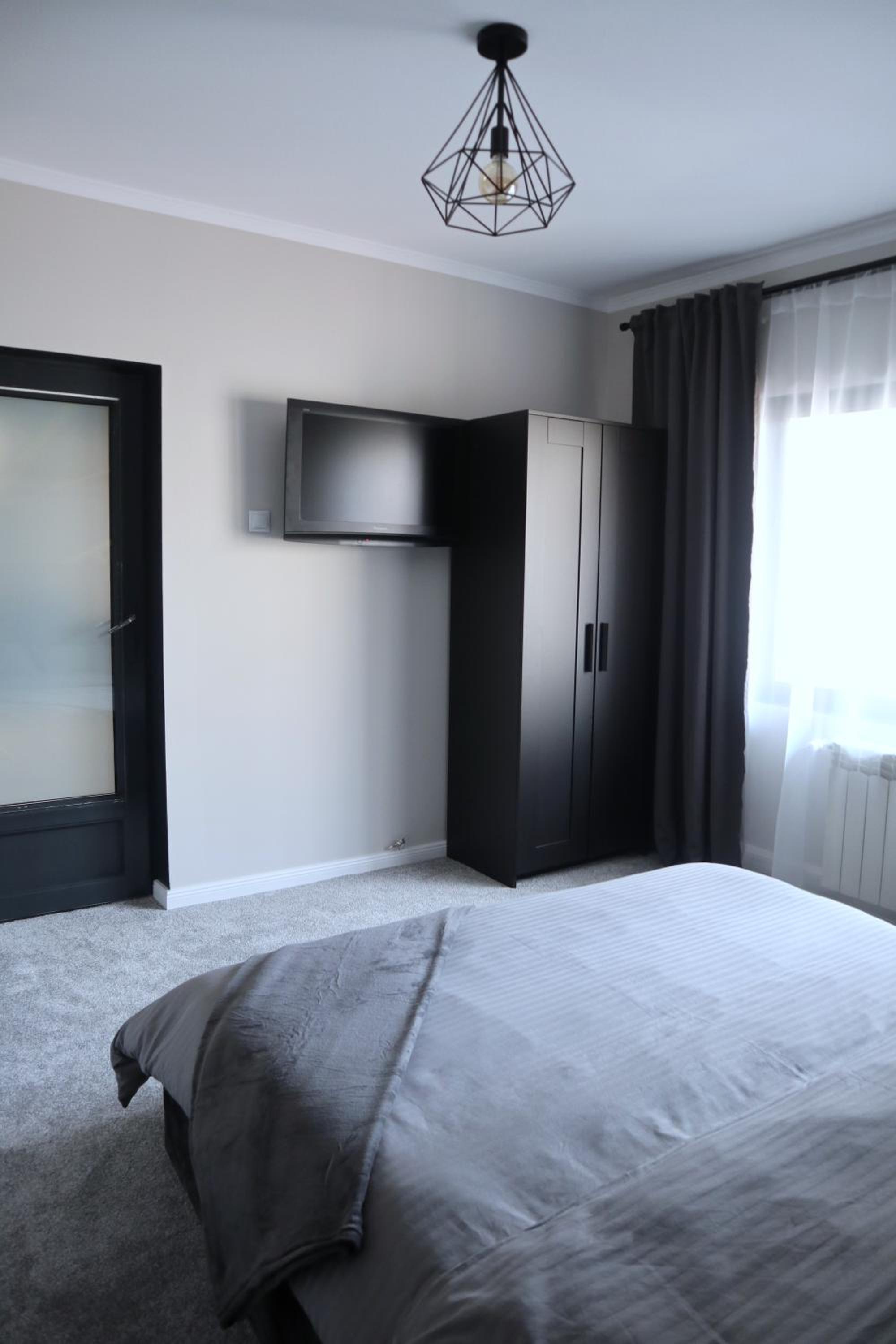 Two-Bedroom Apartment - Photo 3