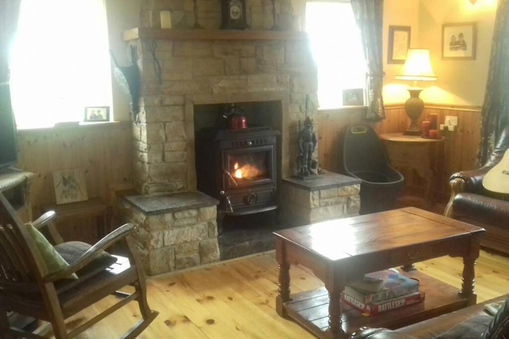 Five-Bedroom House photo 3