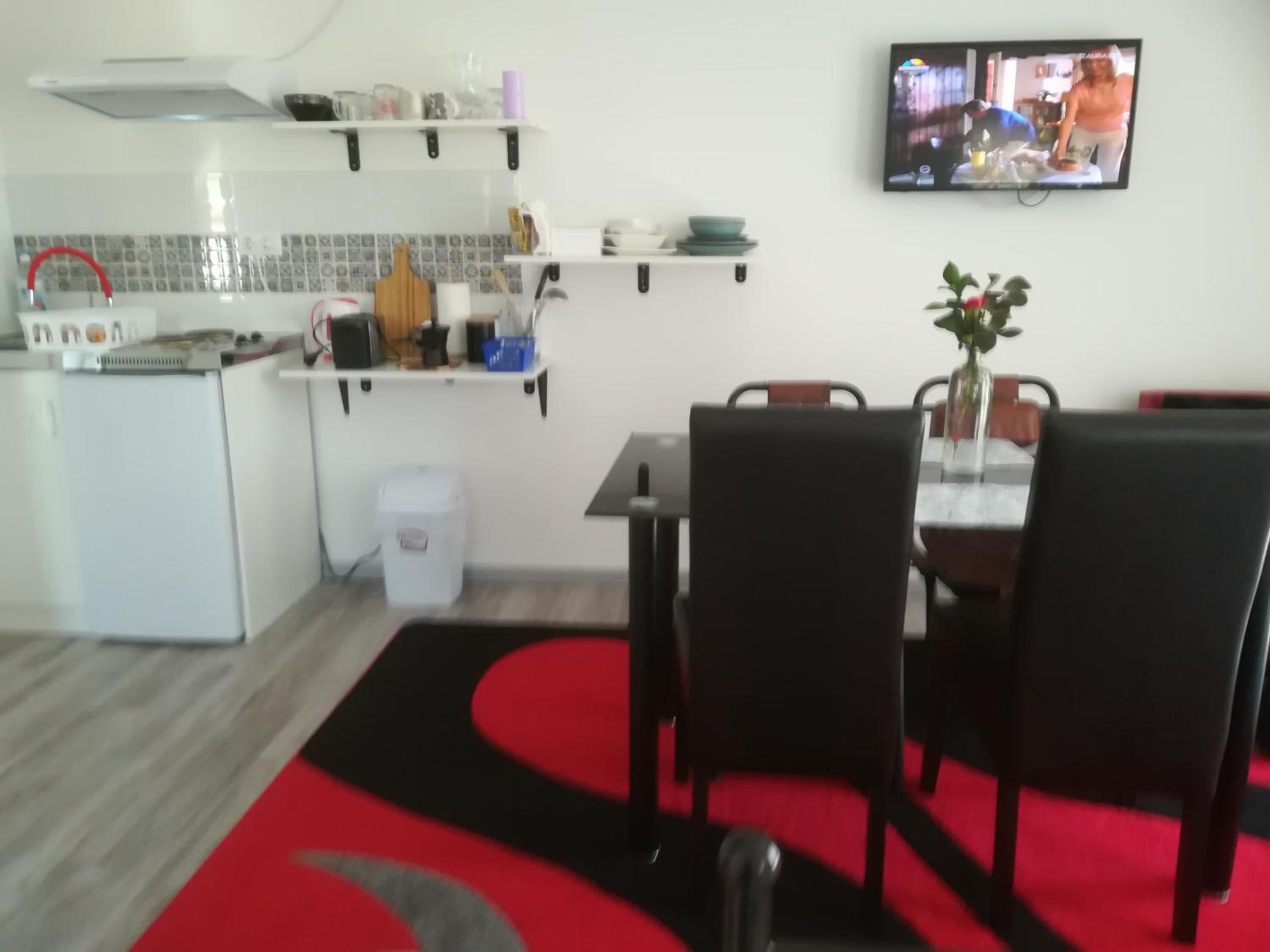 Apartment with Terrace photo 3