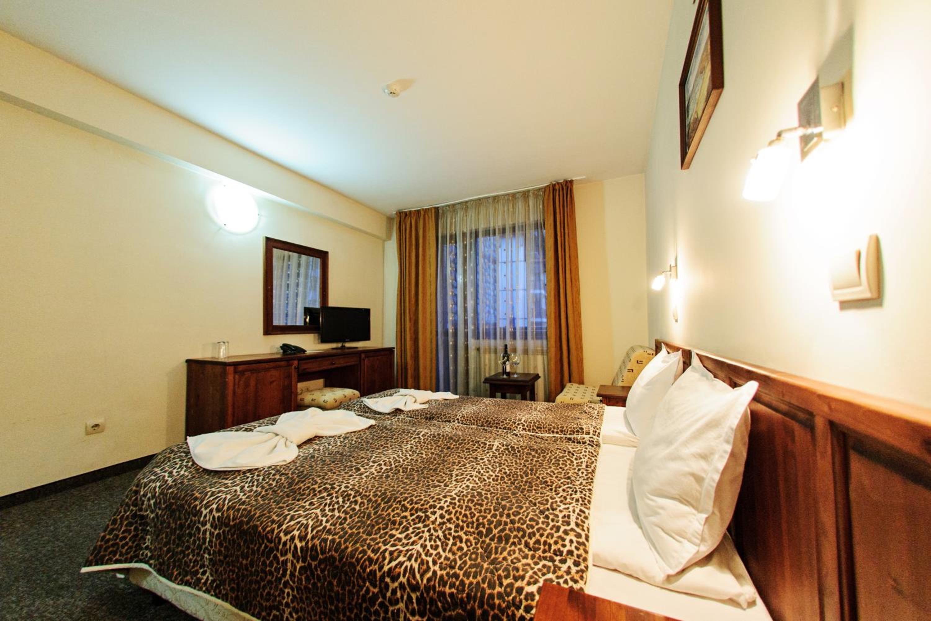 Double or Twin Room - Photo 1