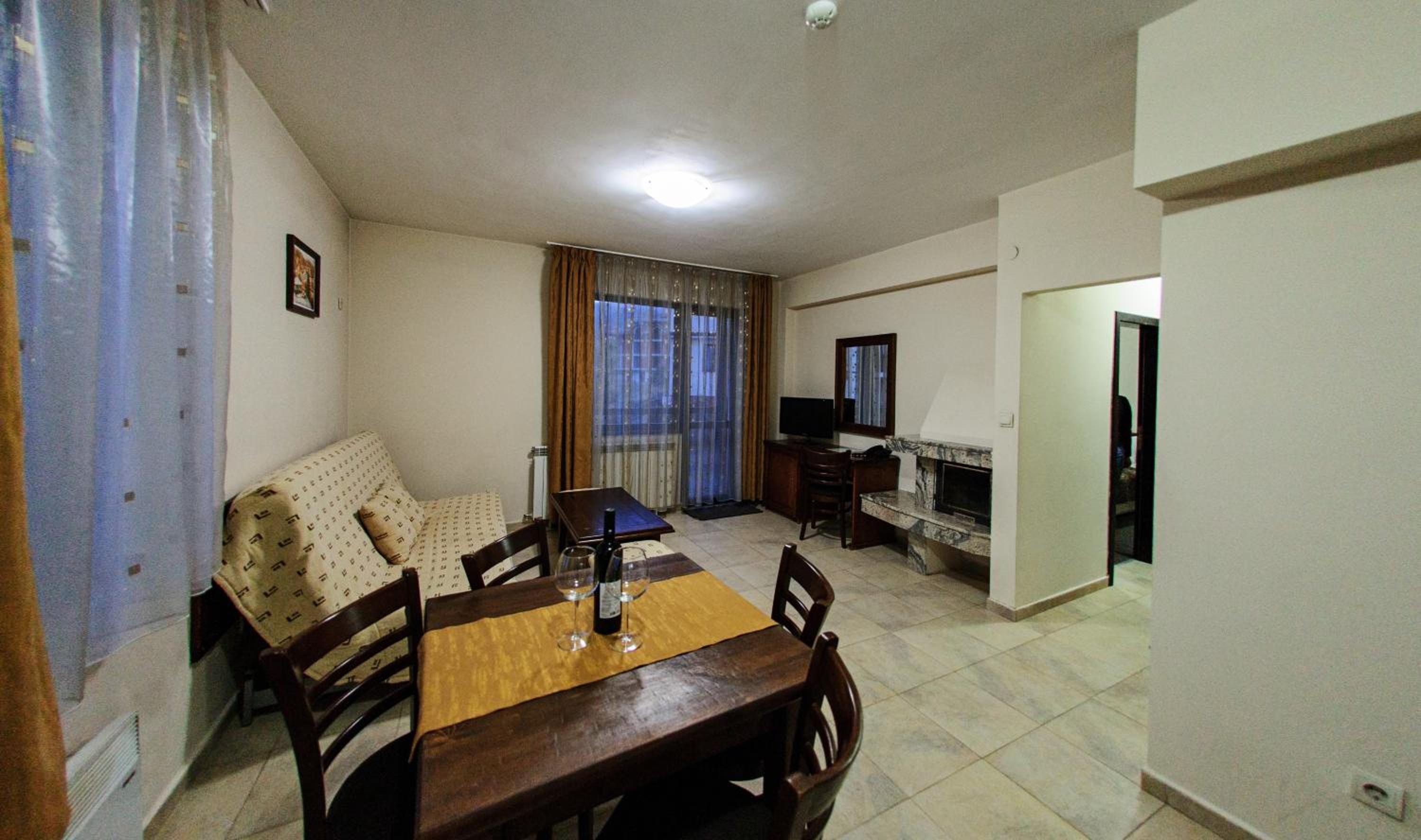 Family Apartment - Photo 9