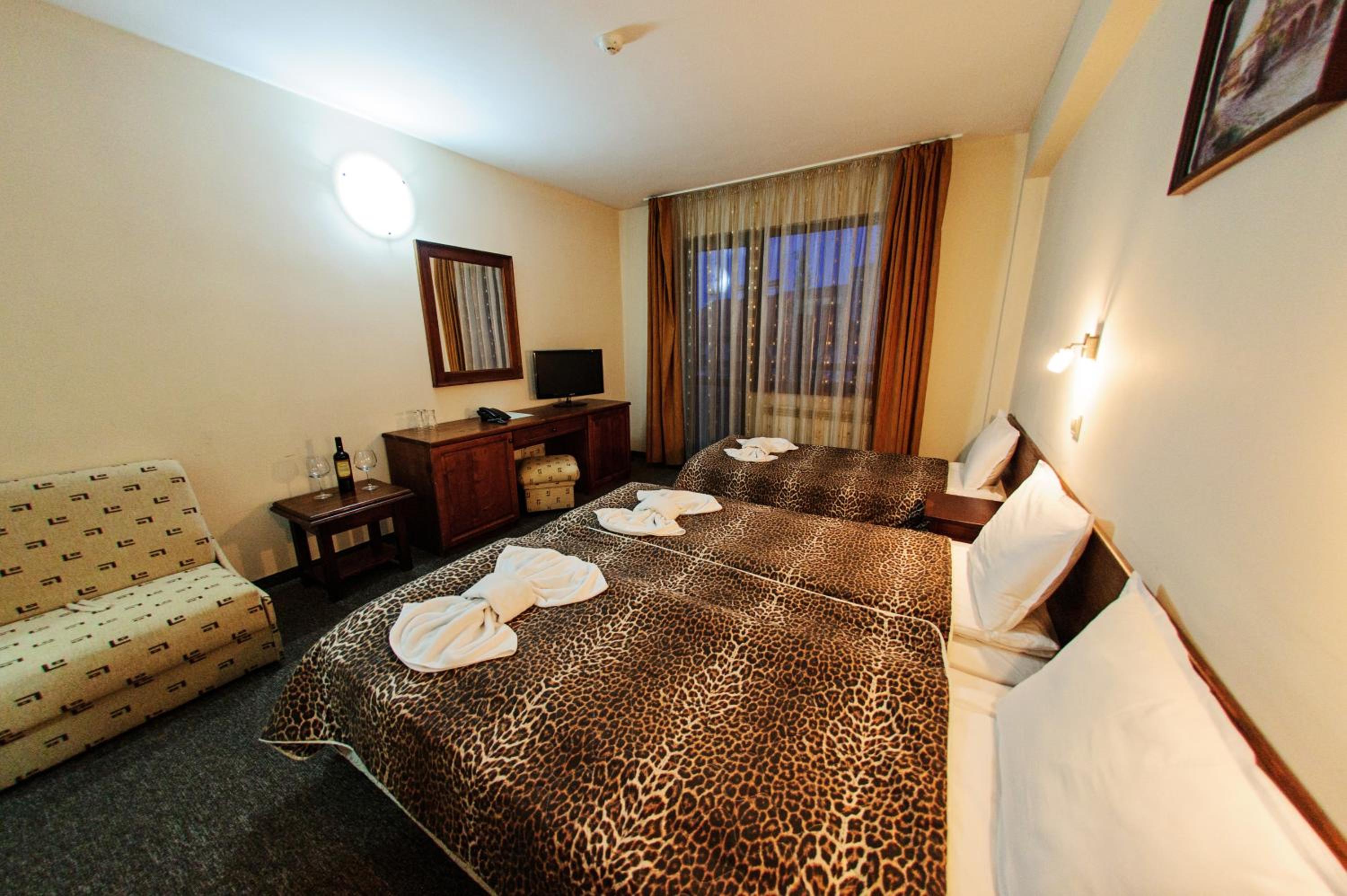 Triple Room - Photo 6