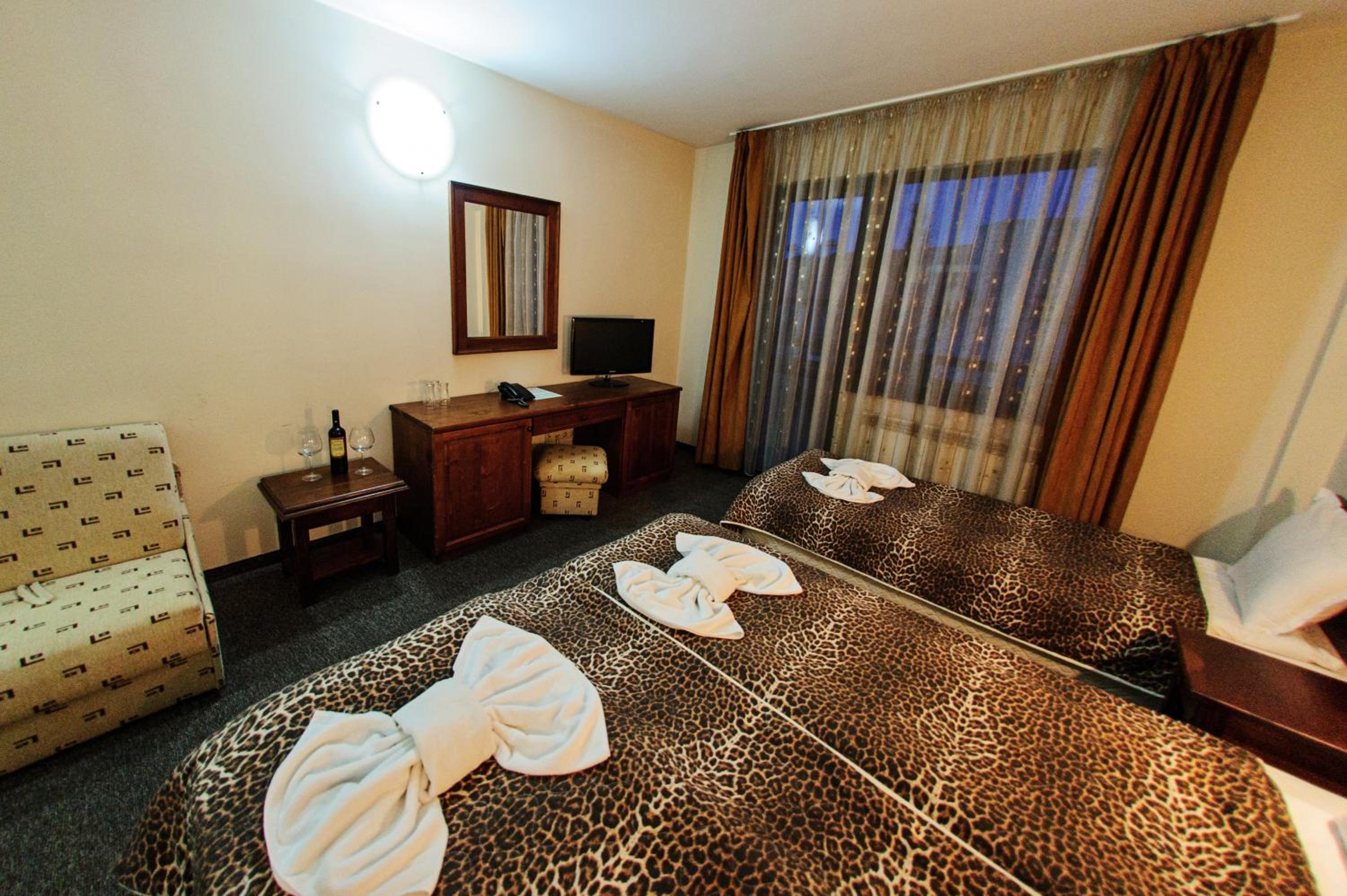 Triple Room - Photo 1