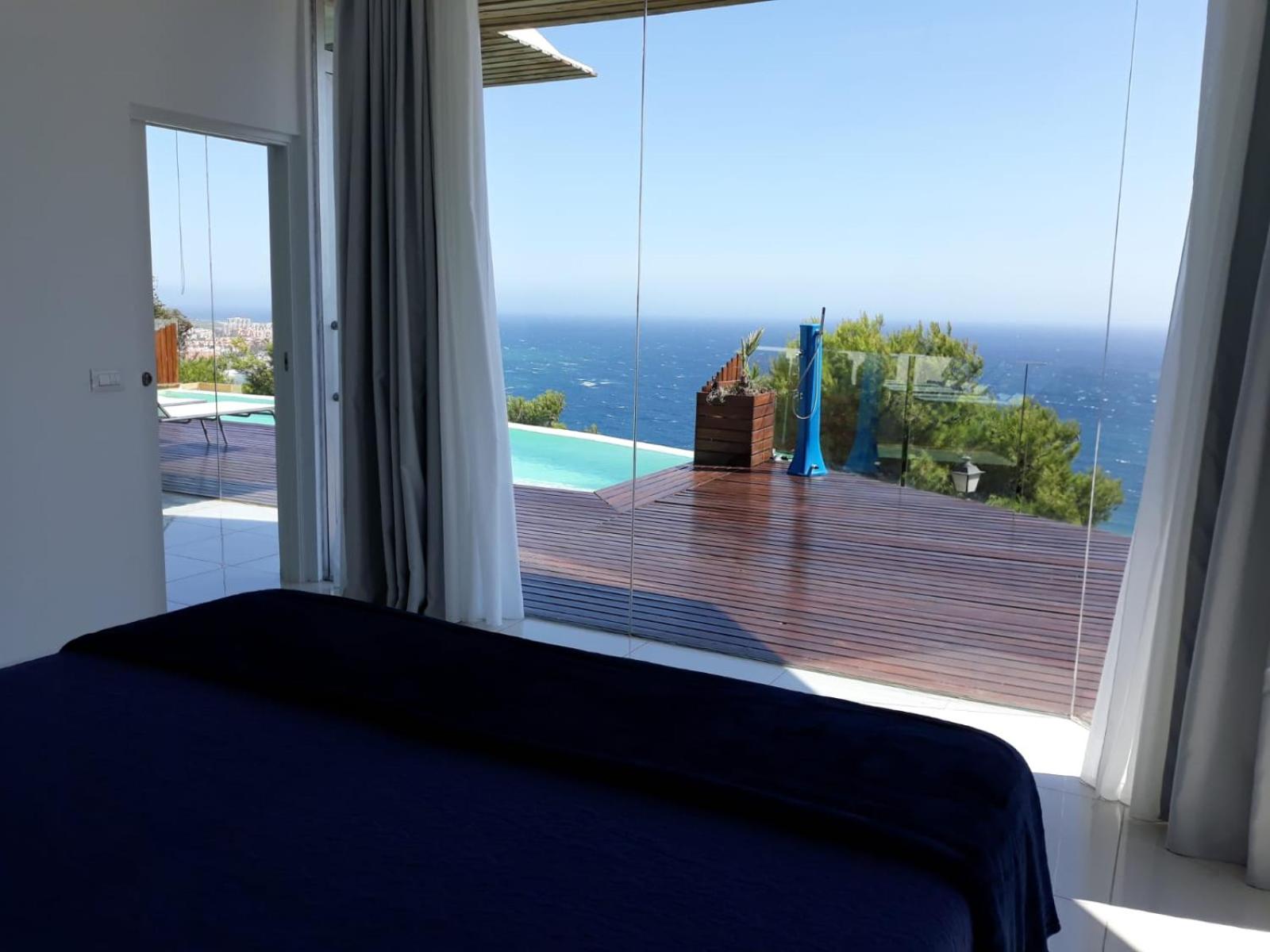Deluxe Double or Twin Room with Sea View photo 2