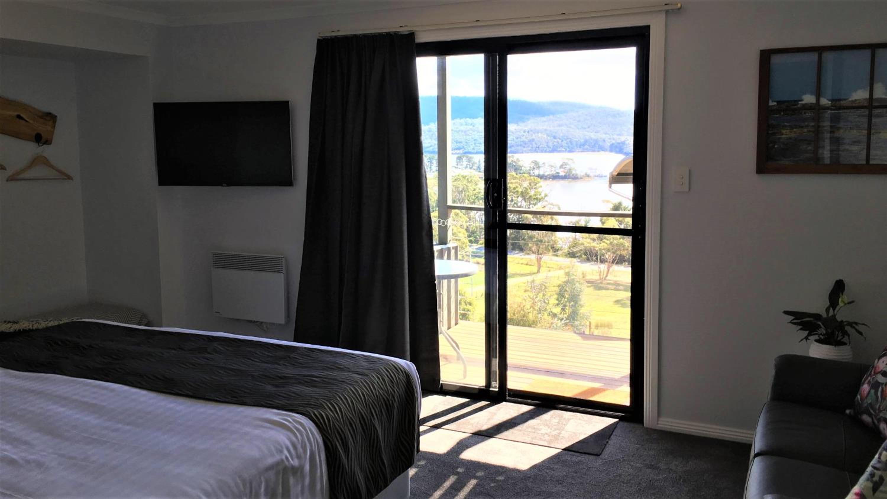 Deluxe Suite With Sea View photo 3