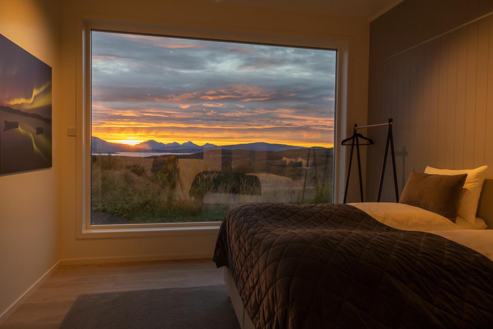 Executive Suite - Photo 8