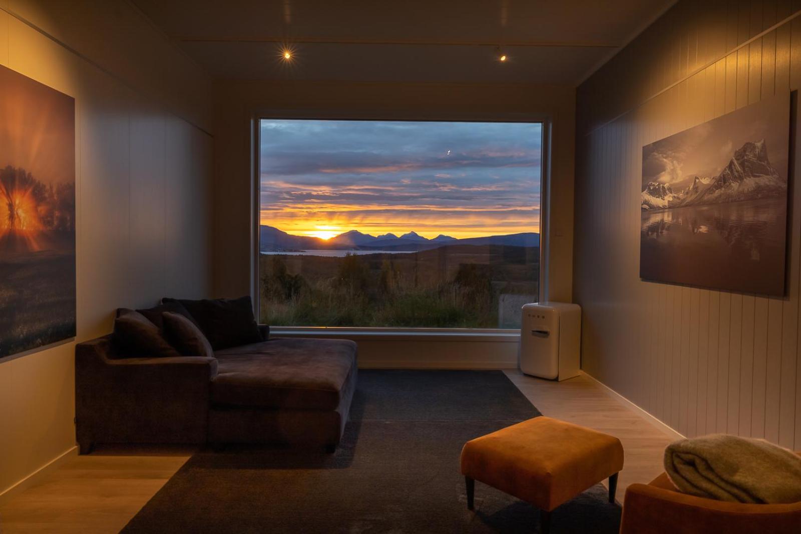 Executive Suite - Photo 6