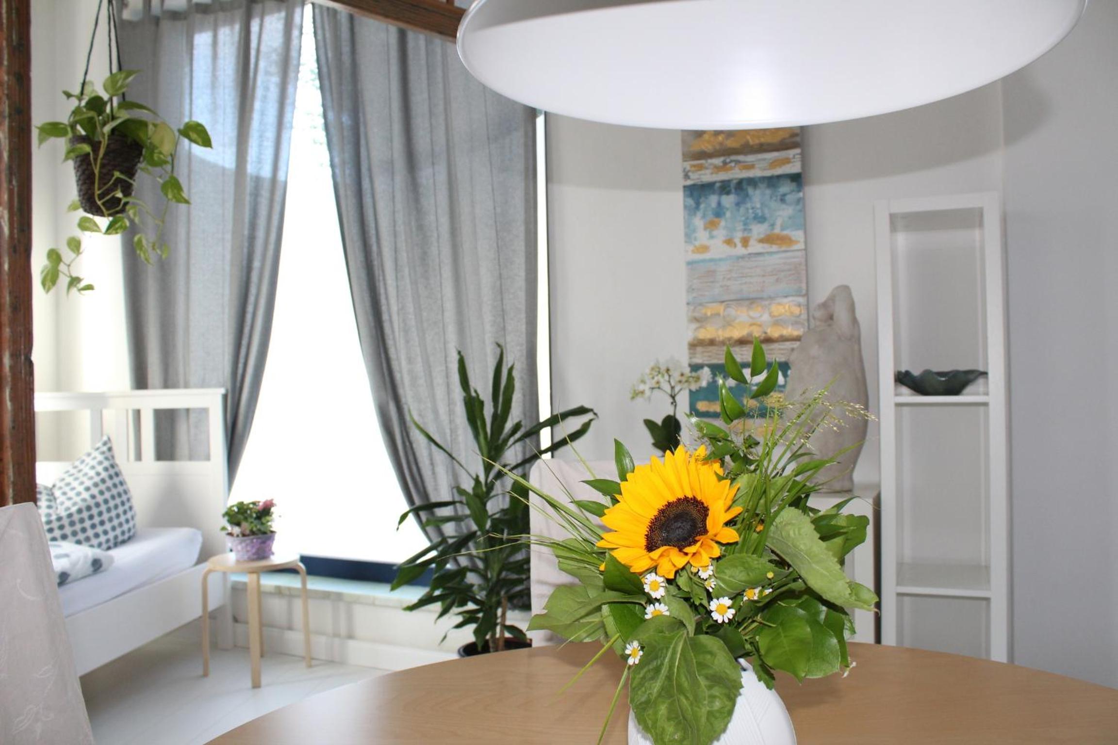 Apartment photo 2