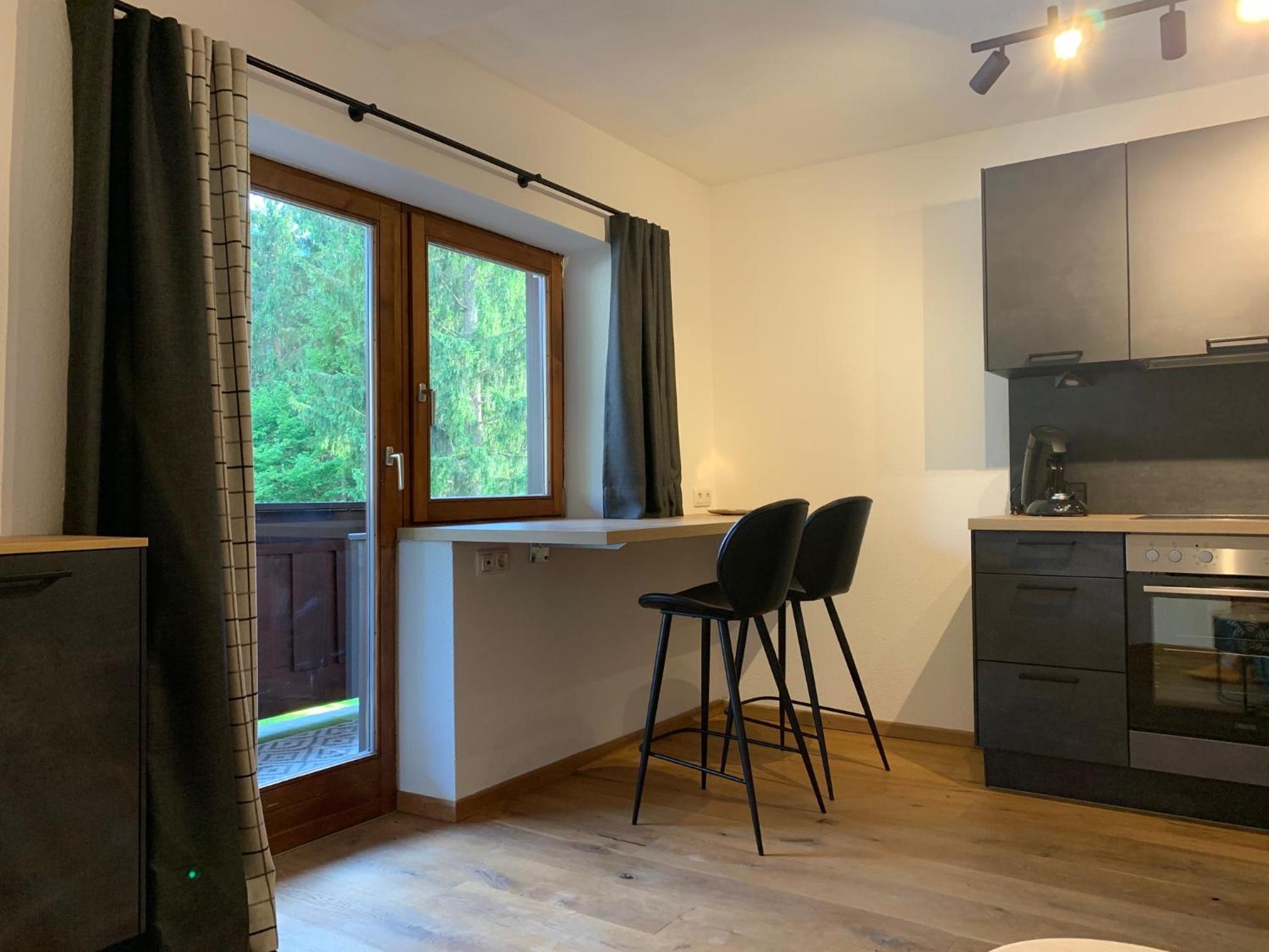 One-Bedroom Apartment photo 3