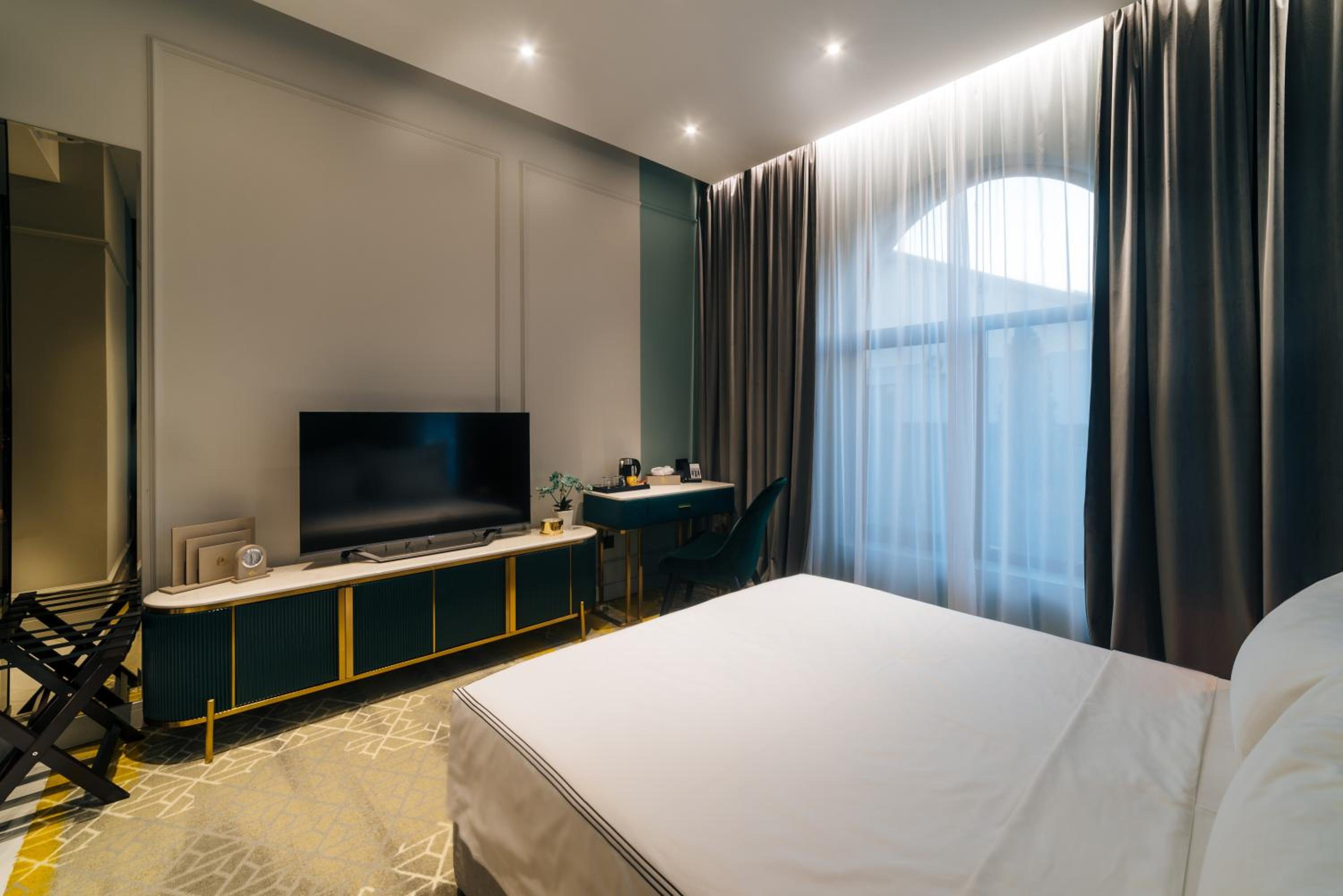 Deluxe Double Room - Photo 5
