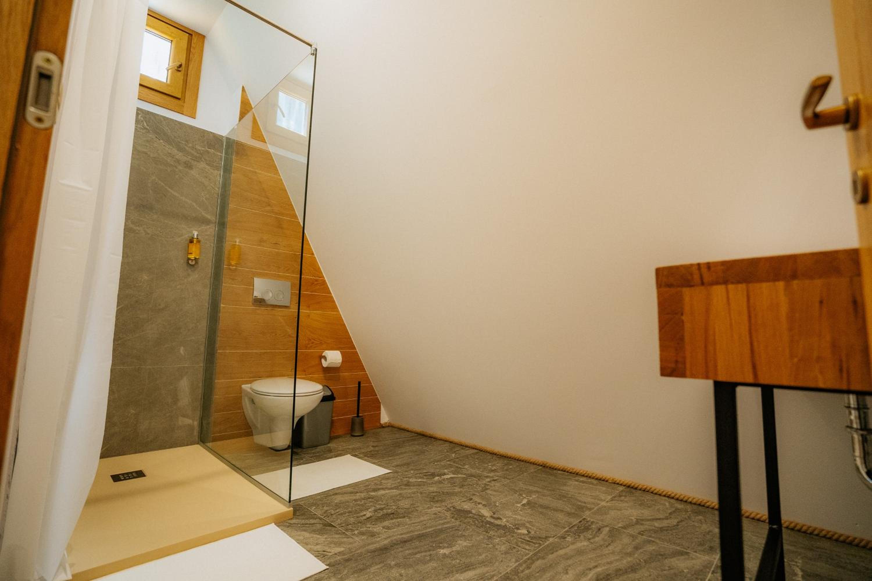 Two-Bedroom Chalet photo 3
