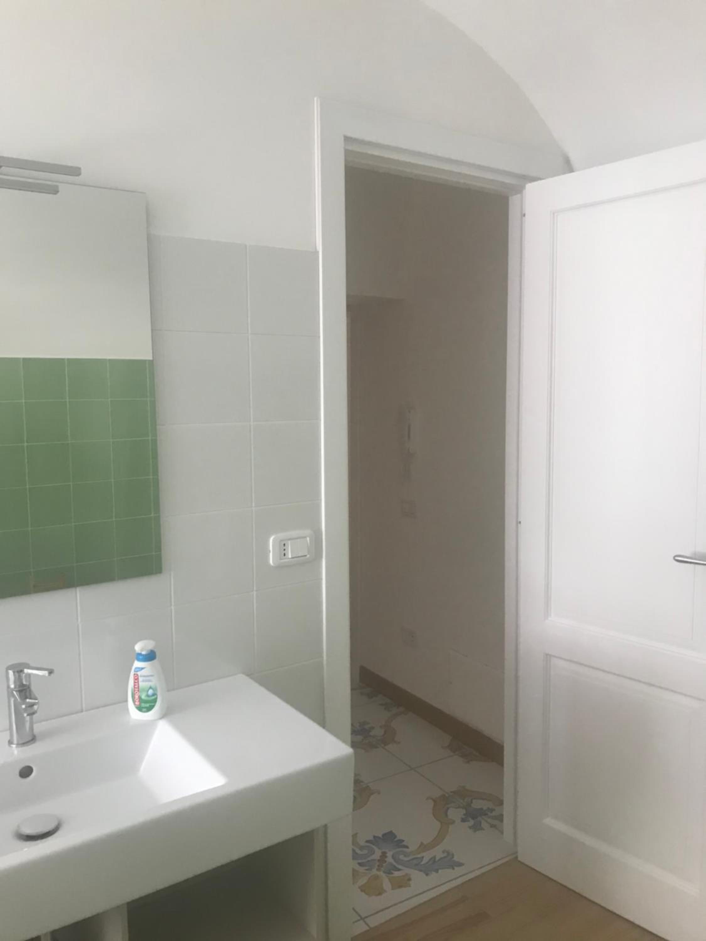 One-Bedroom House - Photo 4