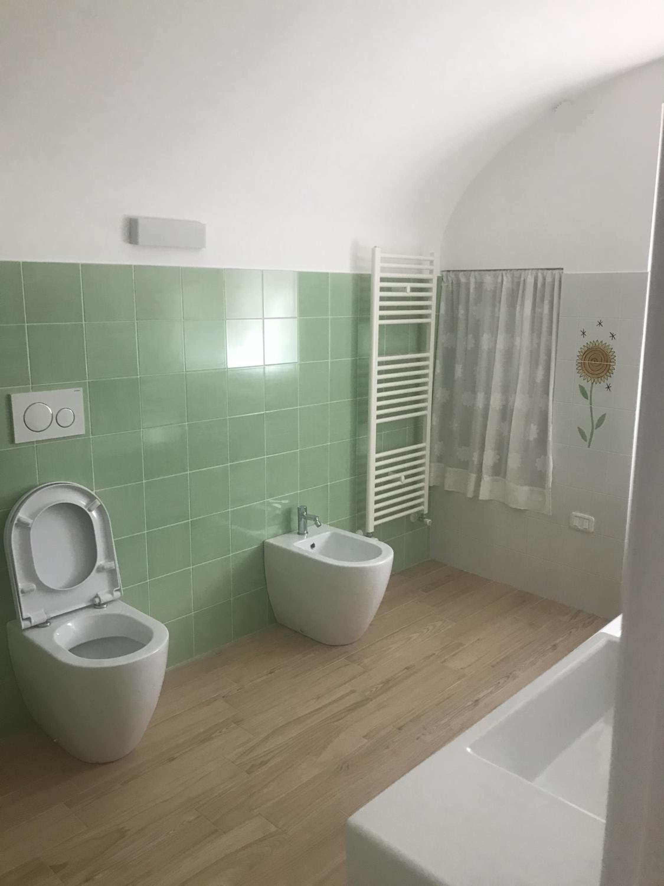 One-Bedroom House - Photo 10