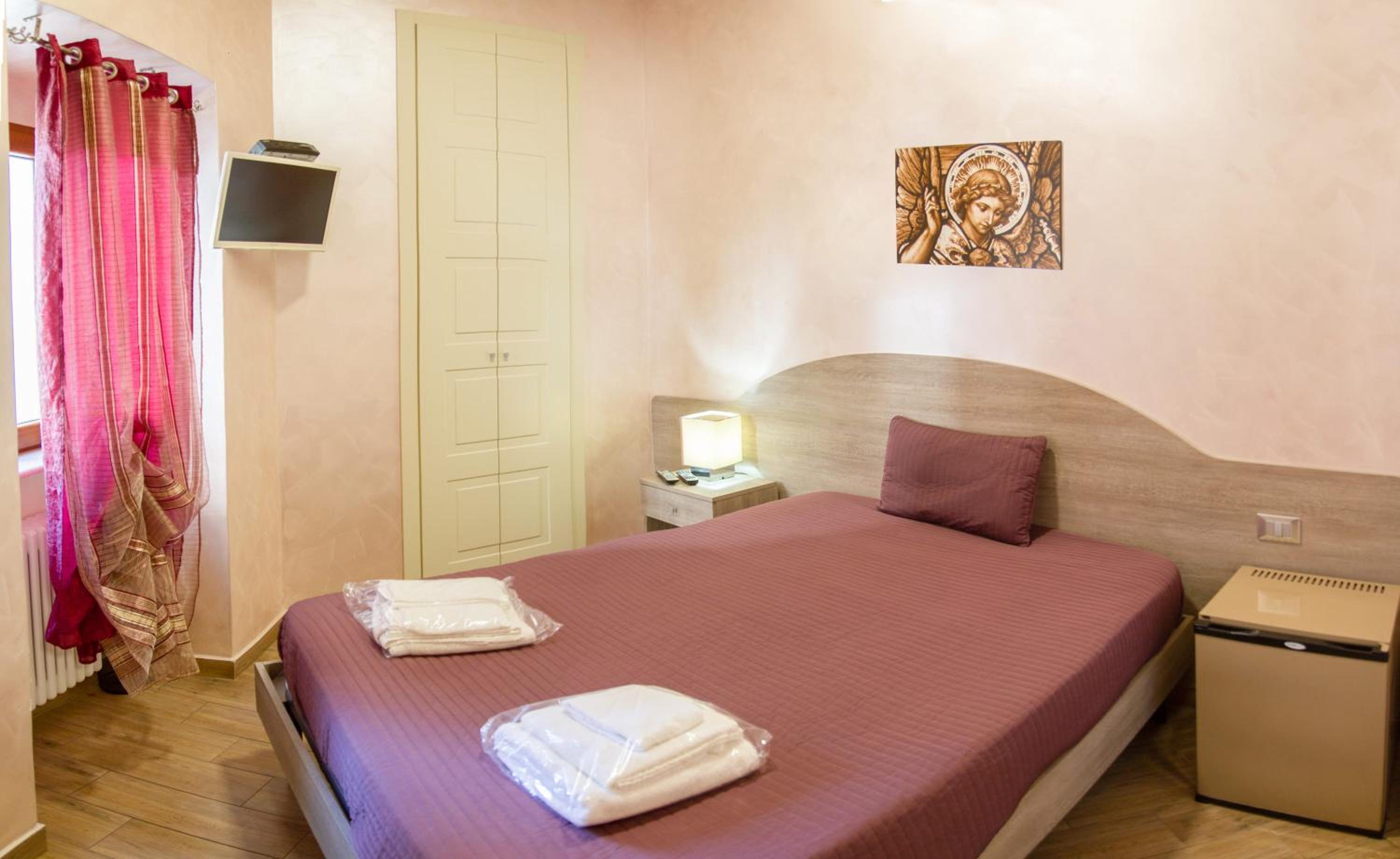 Double Room - Photo 1