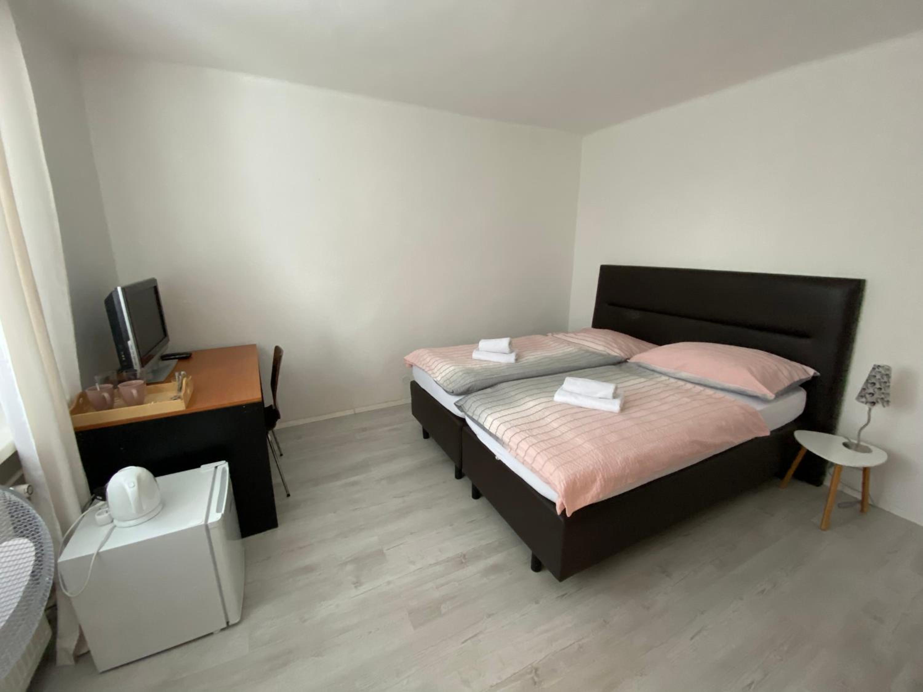 Single Room photo 3