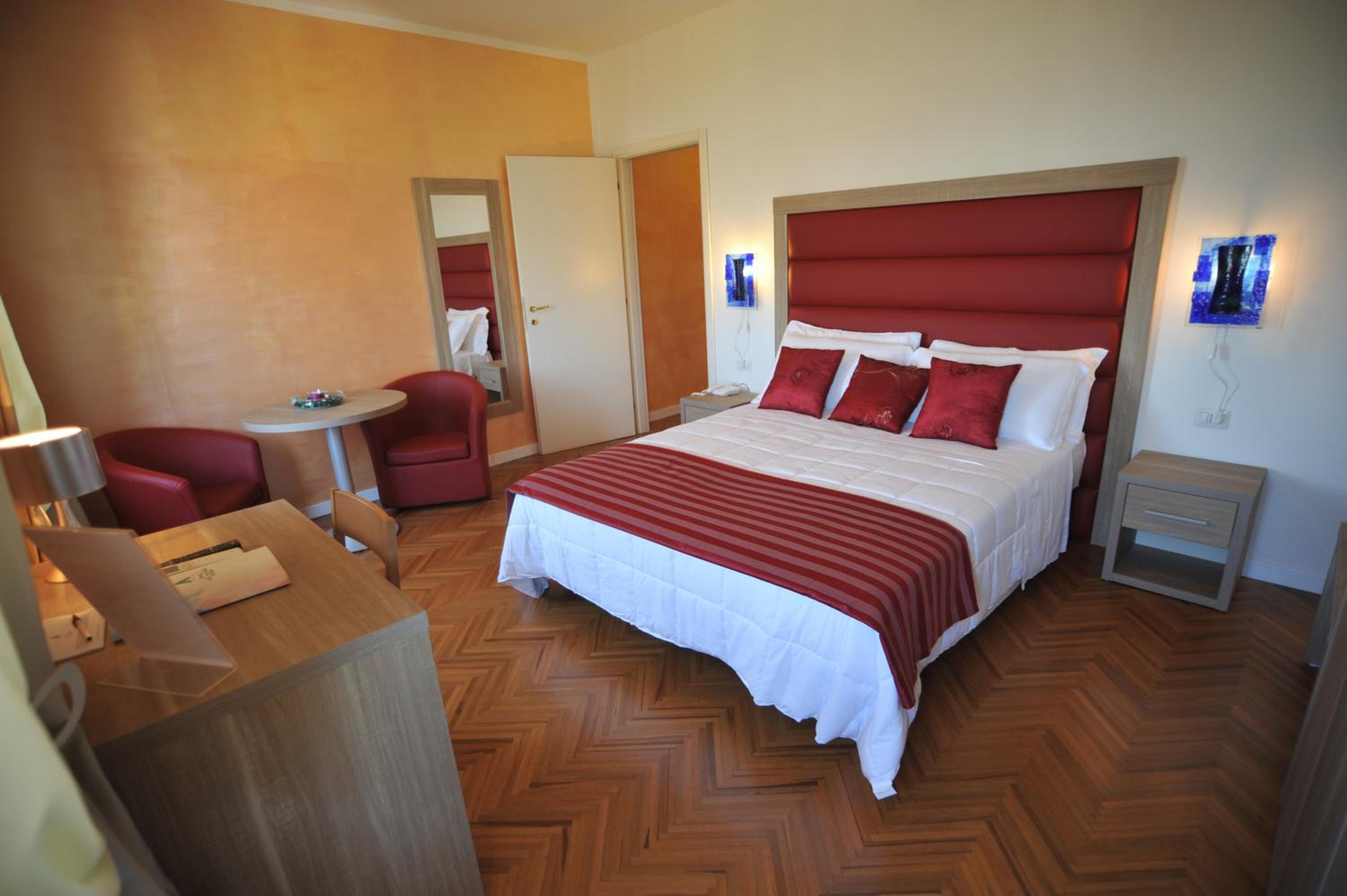 Superior Suite photo 1