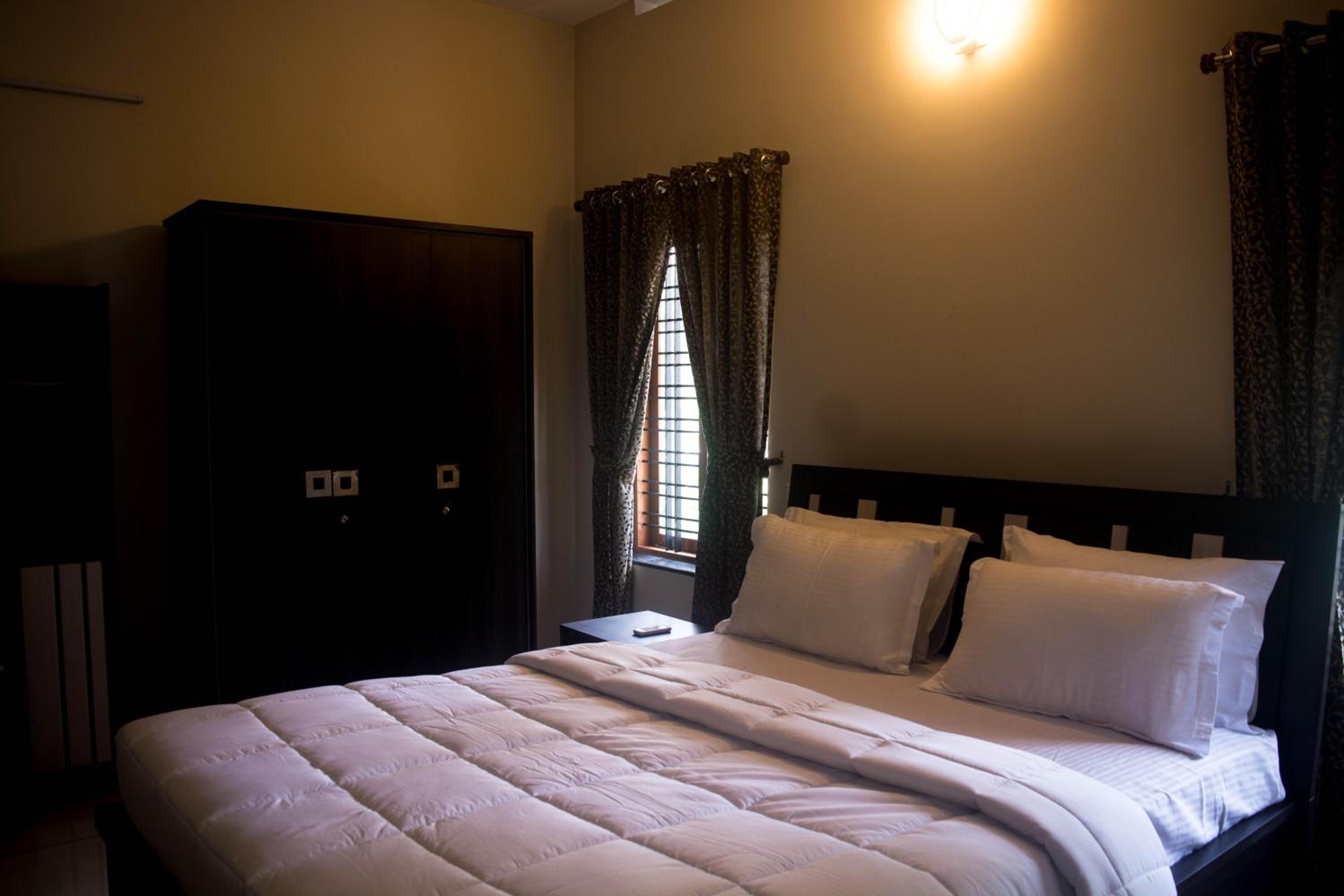 Deluxe Double Room - Photo 2