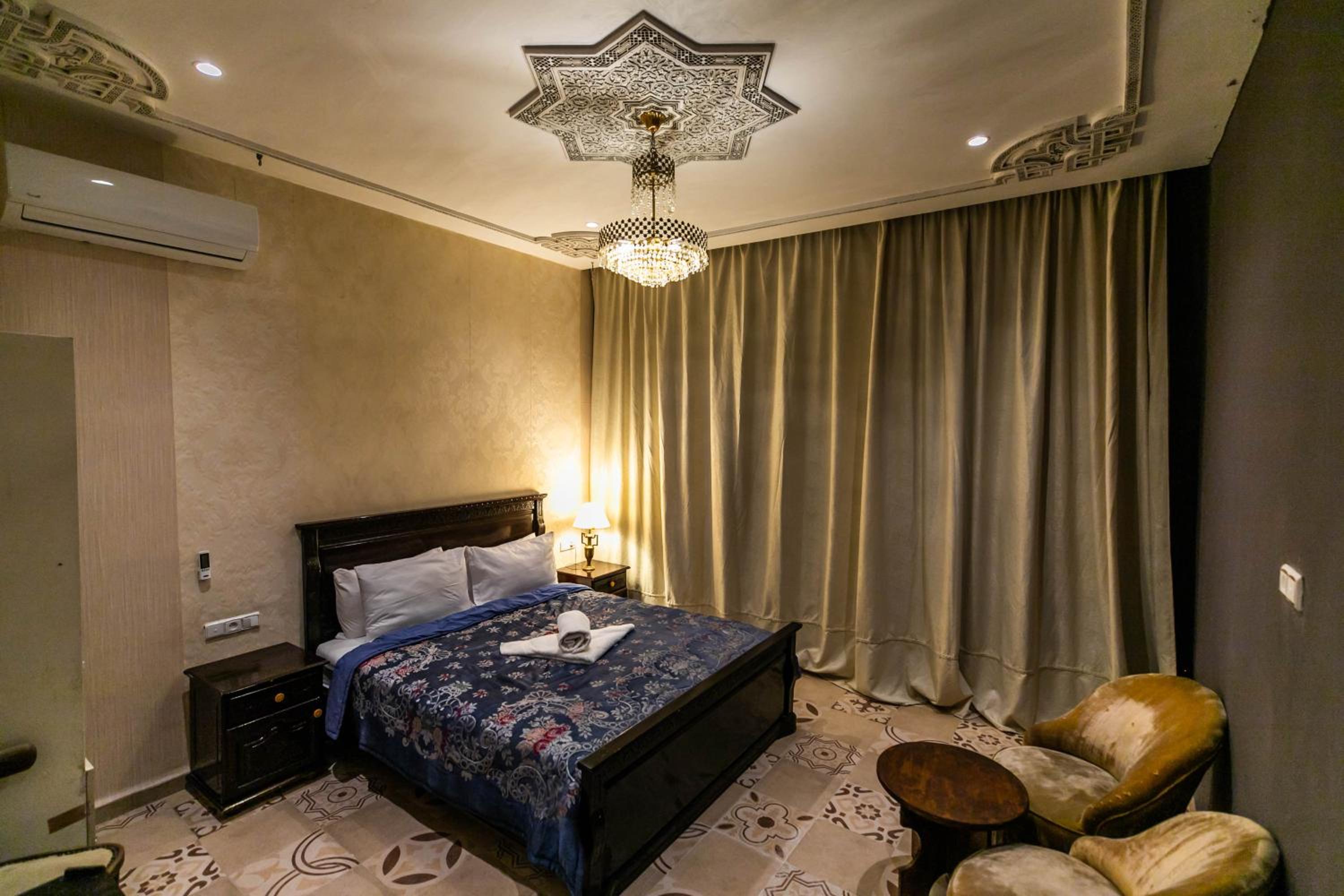 Deluxe Double Room - Photo 3