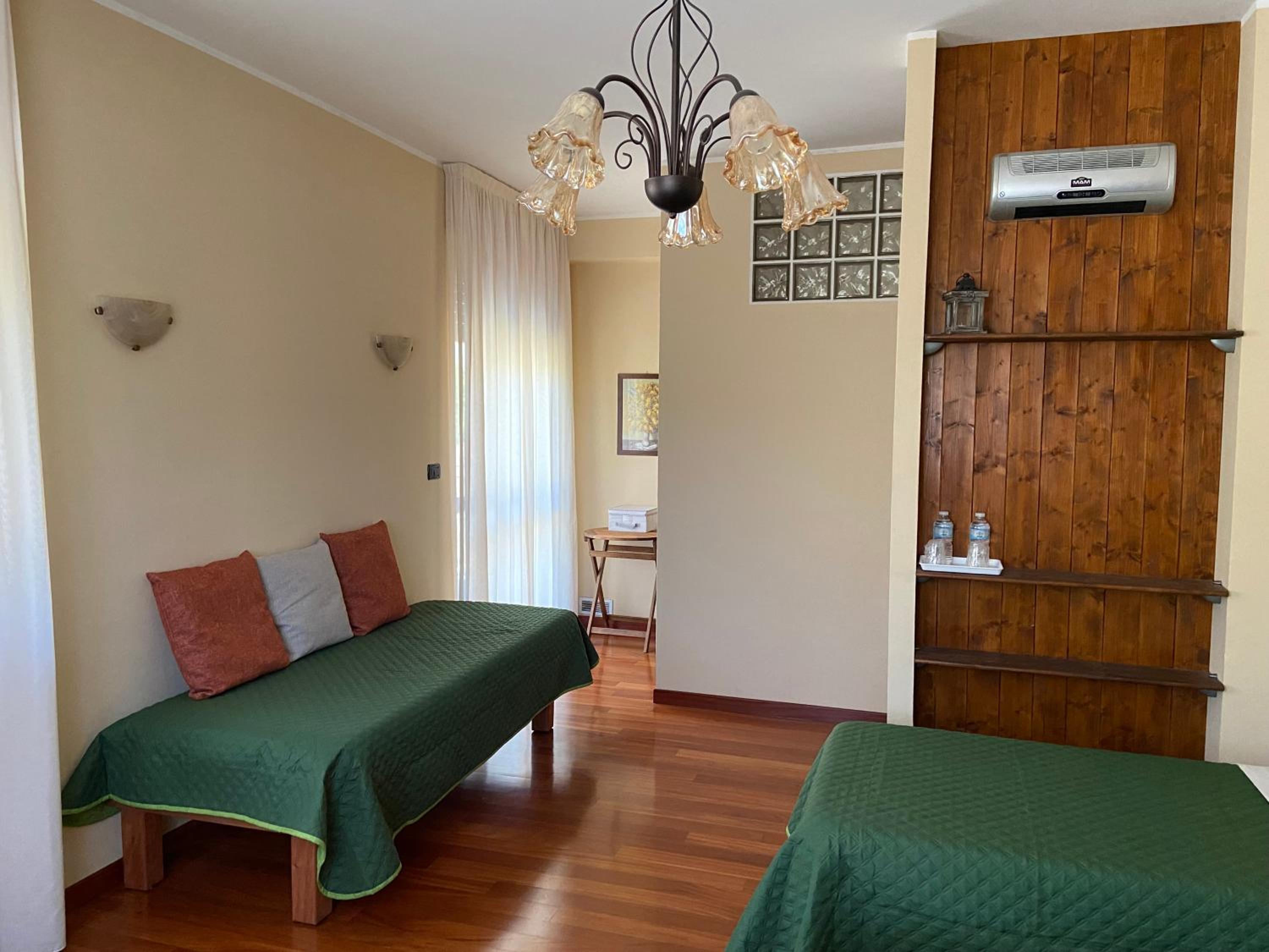 Triple Room with Balcony photo 2