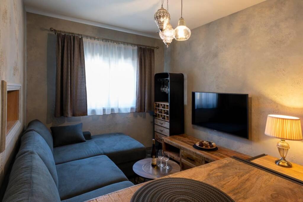 One-Bedroom Apartment - Photo 19