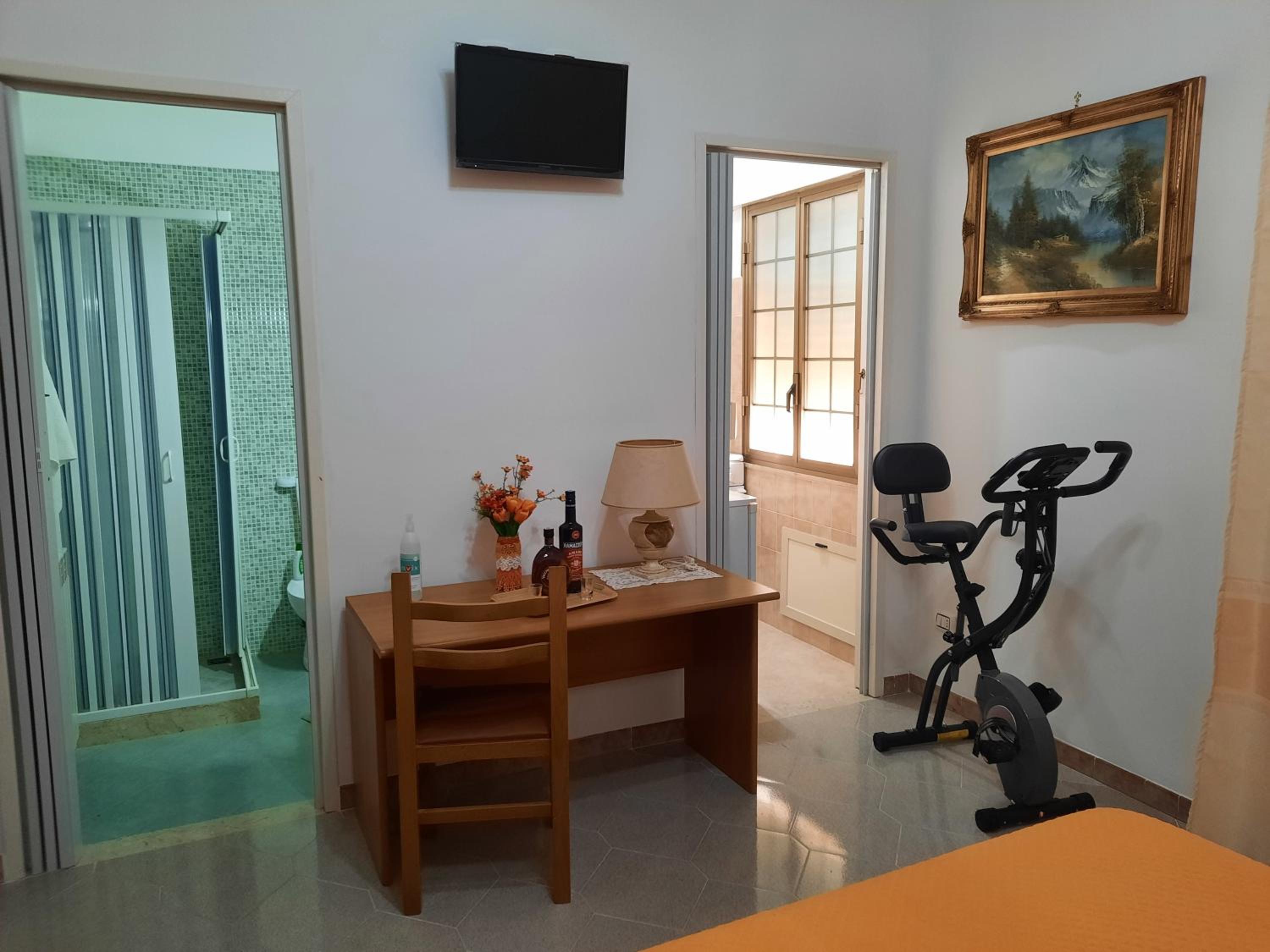 Large Double Room photo 3