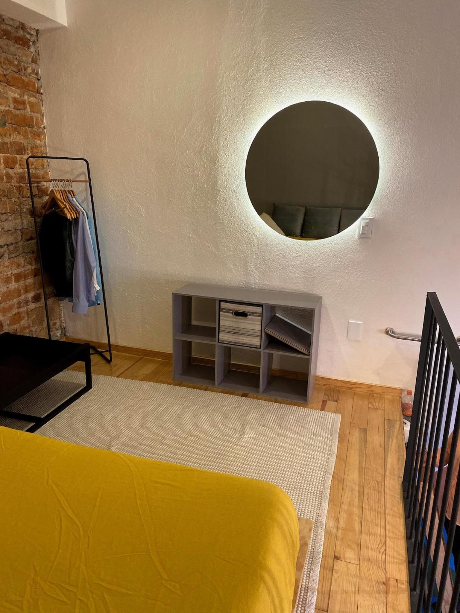 One-Bedroom Apartment photo 2