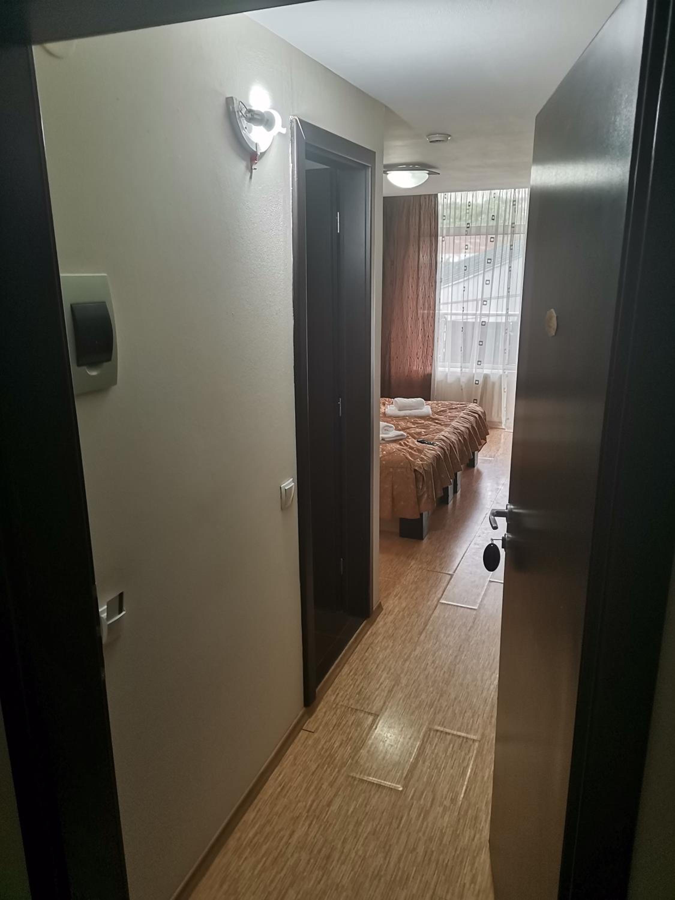 King Room with Balcony - Photo 13