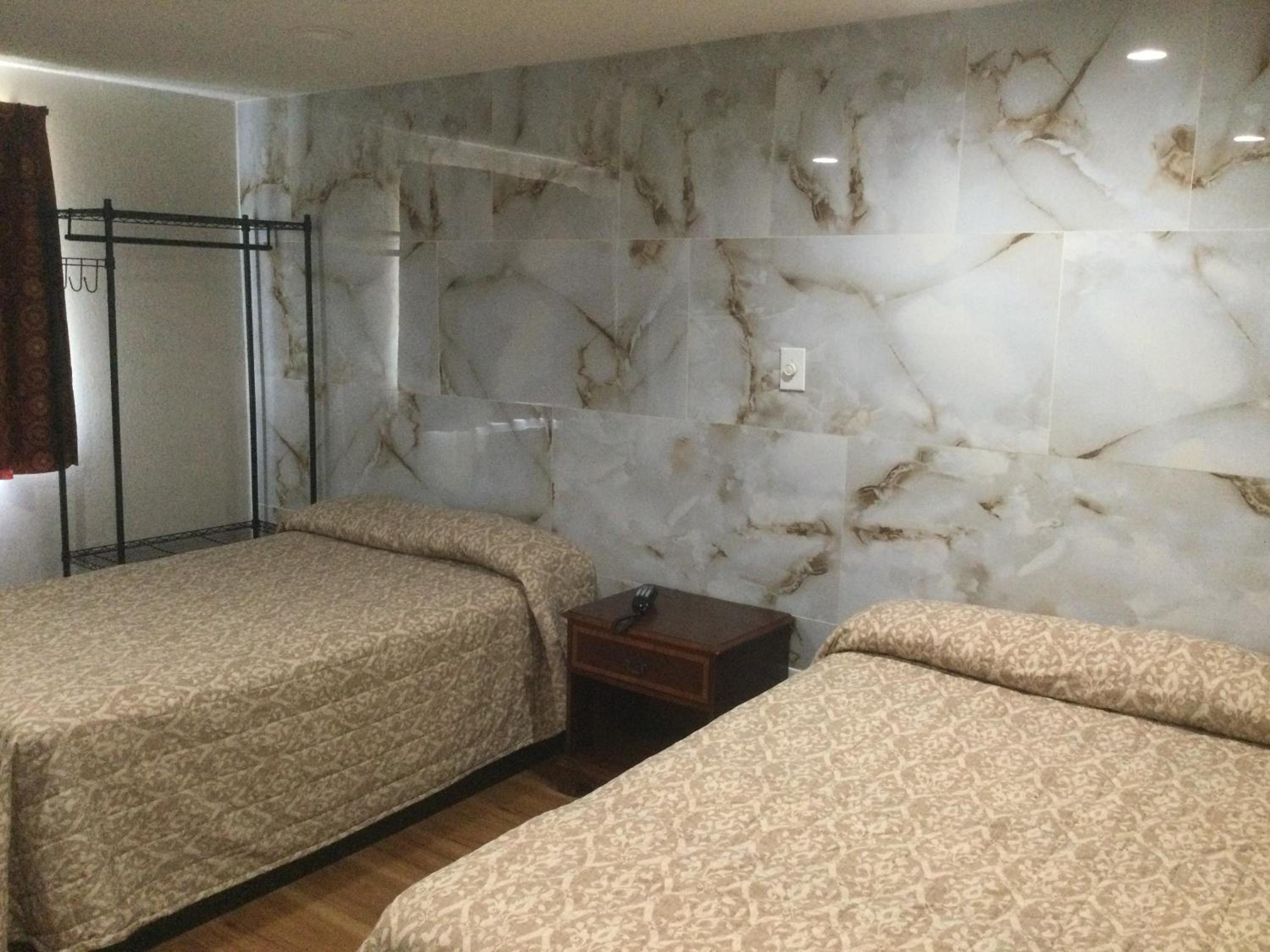 Double Room with Two Double Beds - Non-Smoking photo 1