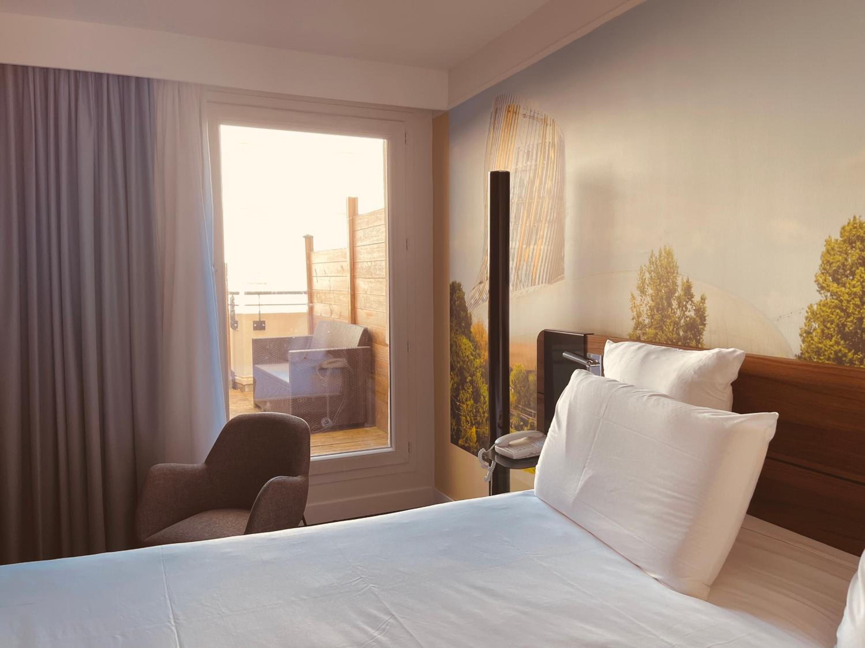 Privilege King Room with Terrace - Photo 1
