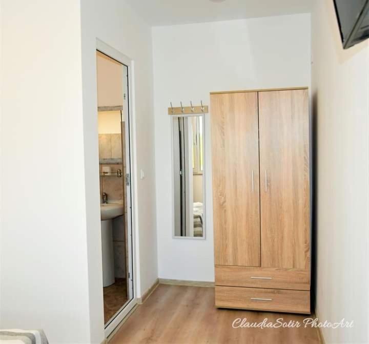 Double Room - Photo 4