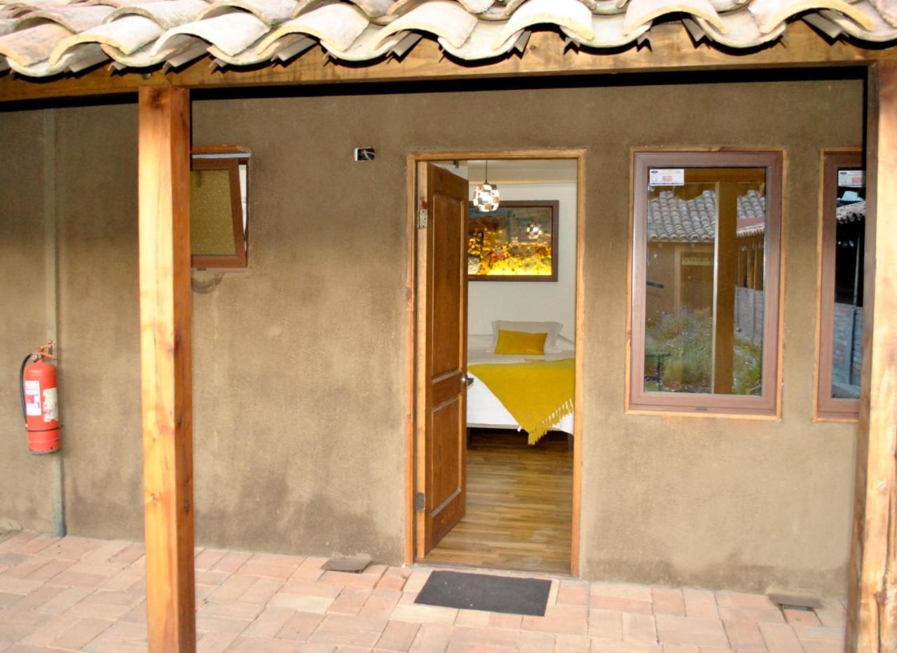 Deluxe Room (2 Adults + 1 Child) photo 3
