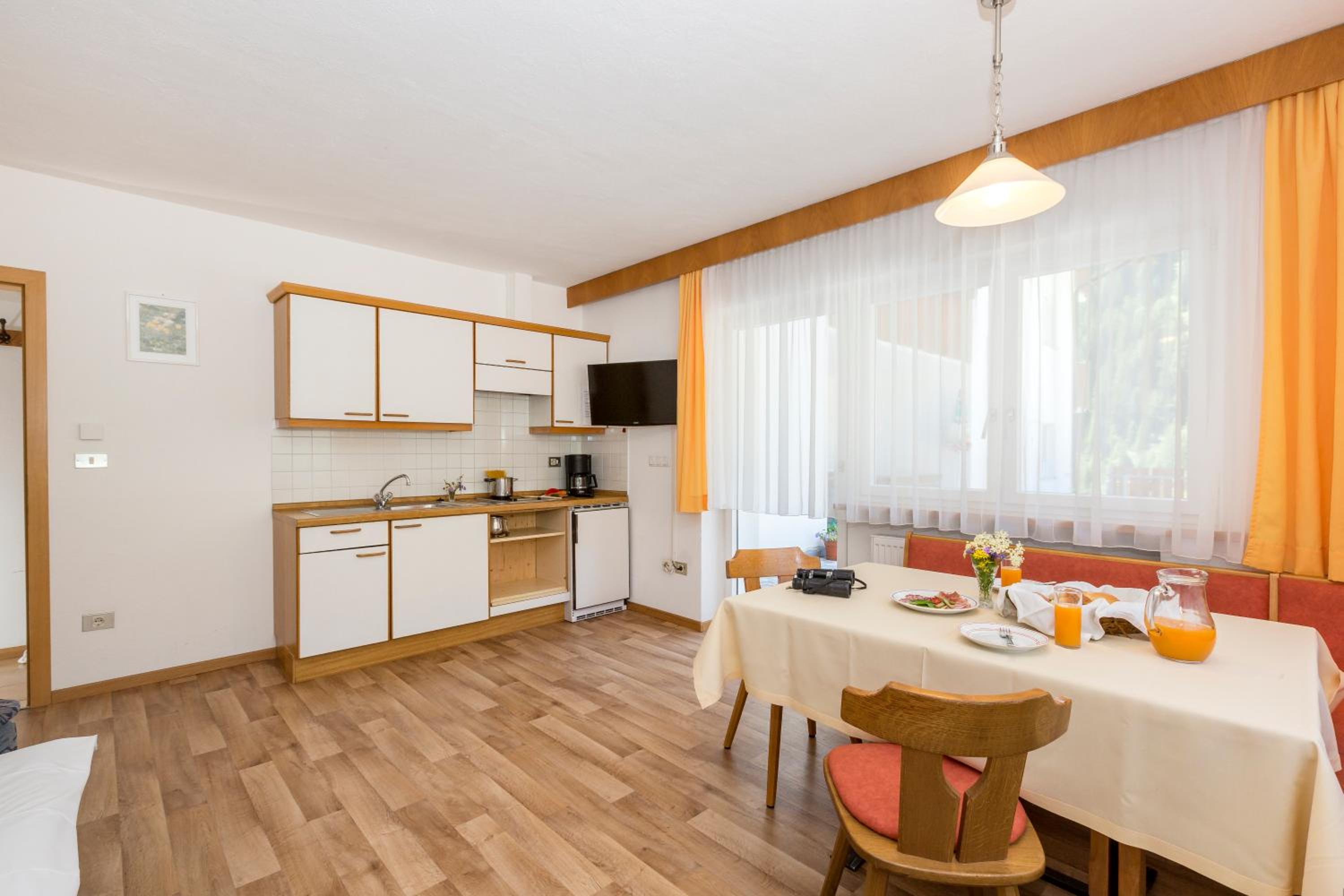 Apartment - Ground Floor photo 2