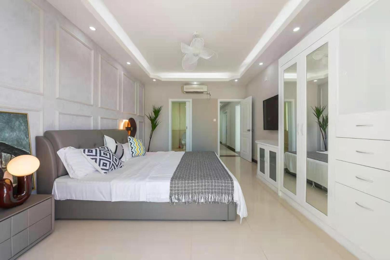 Four Bedroom with Sea View  - Photo 7