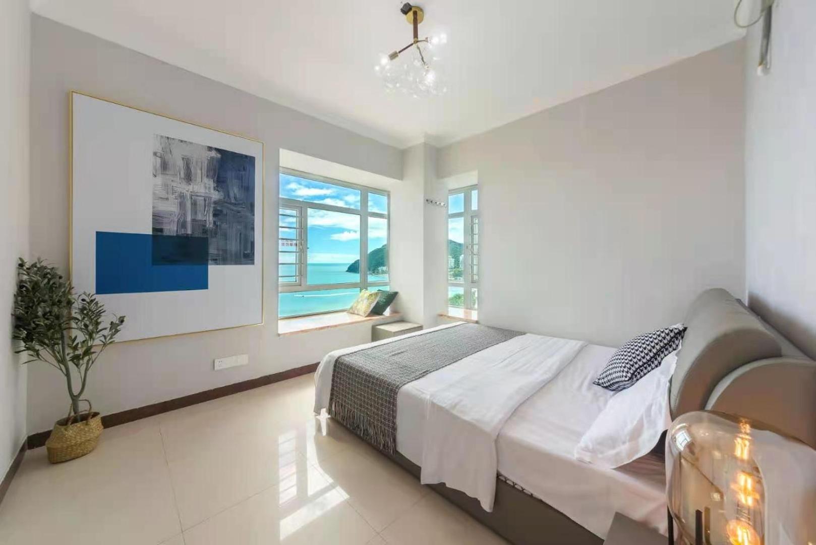 Four Bedroom with Sea View  - Photo 2
