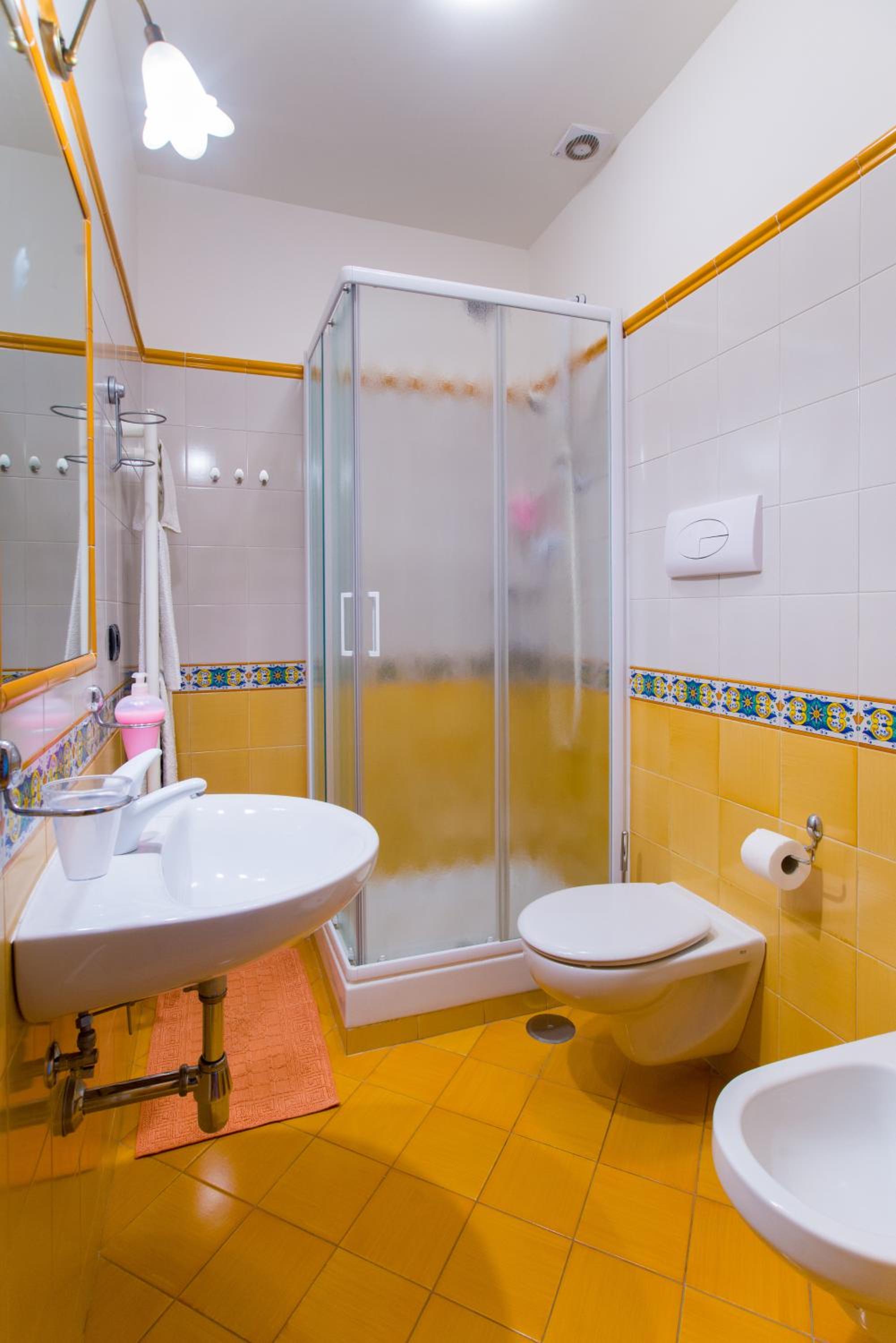 Double Room with Sea View - Photo 4